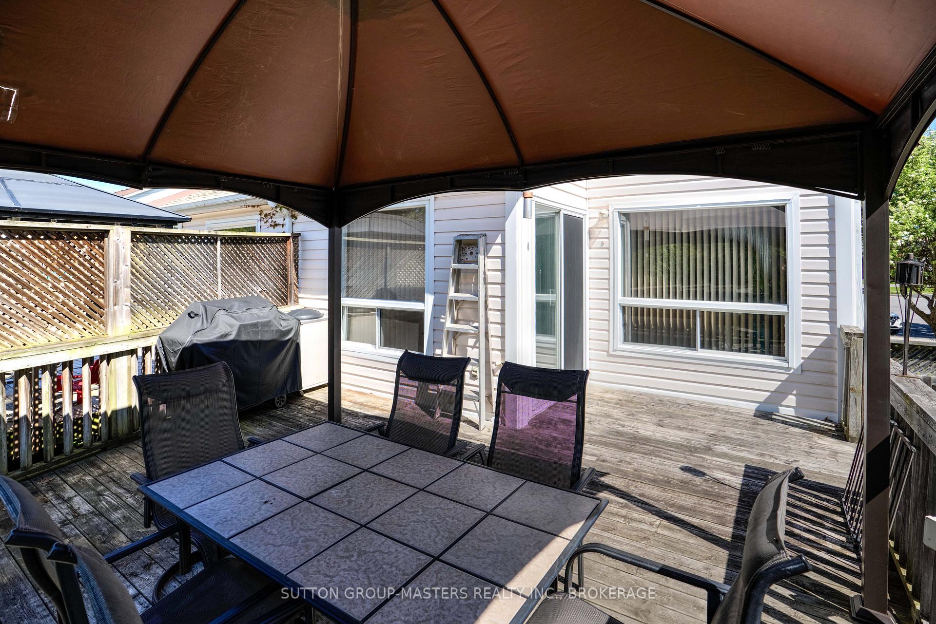 Photo 22 of 570 Barnsley Crescent, Kingston, City Southwest — HOMEH