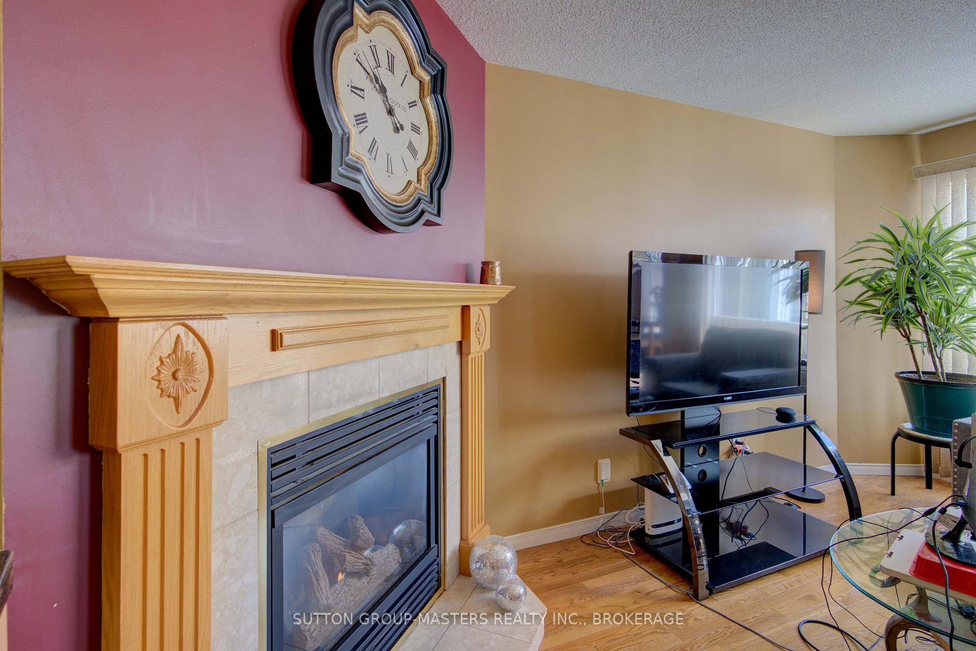 Photo 26 of 570 Barnsley Crescent, Kingston, City Southwest — HOMEH