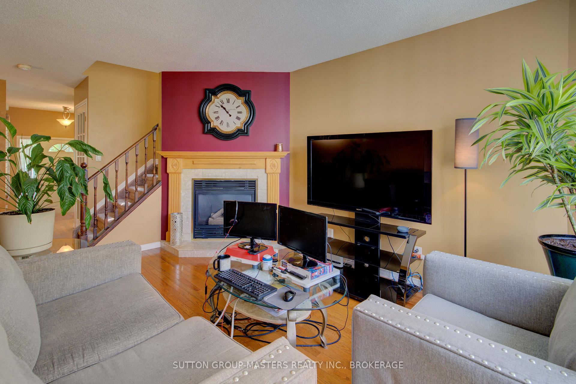 Photo 27 of 570 Barnsley Crescent, Kingston, City Southwest — HOMEH