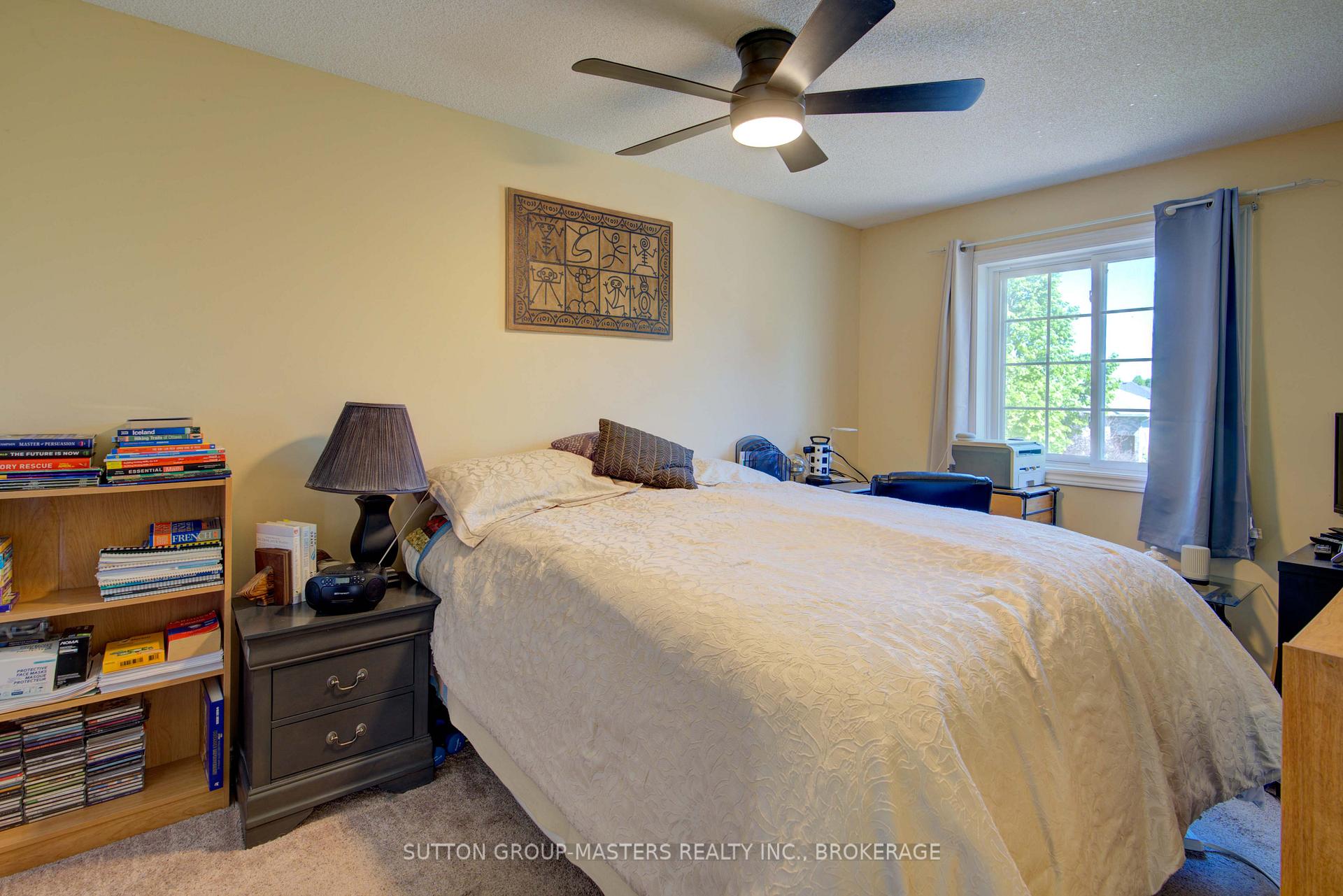 Photo 37 of 570 Barnsley Crescent, Kingston, City Southwest — HOMEH