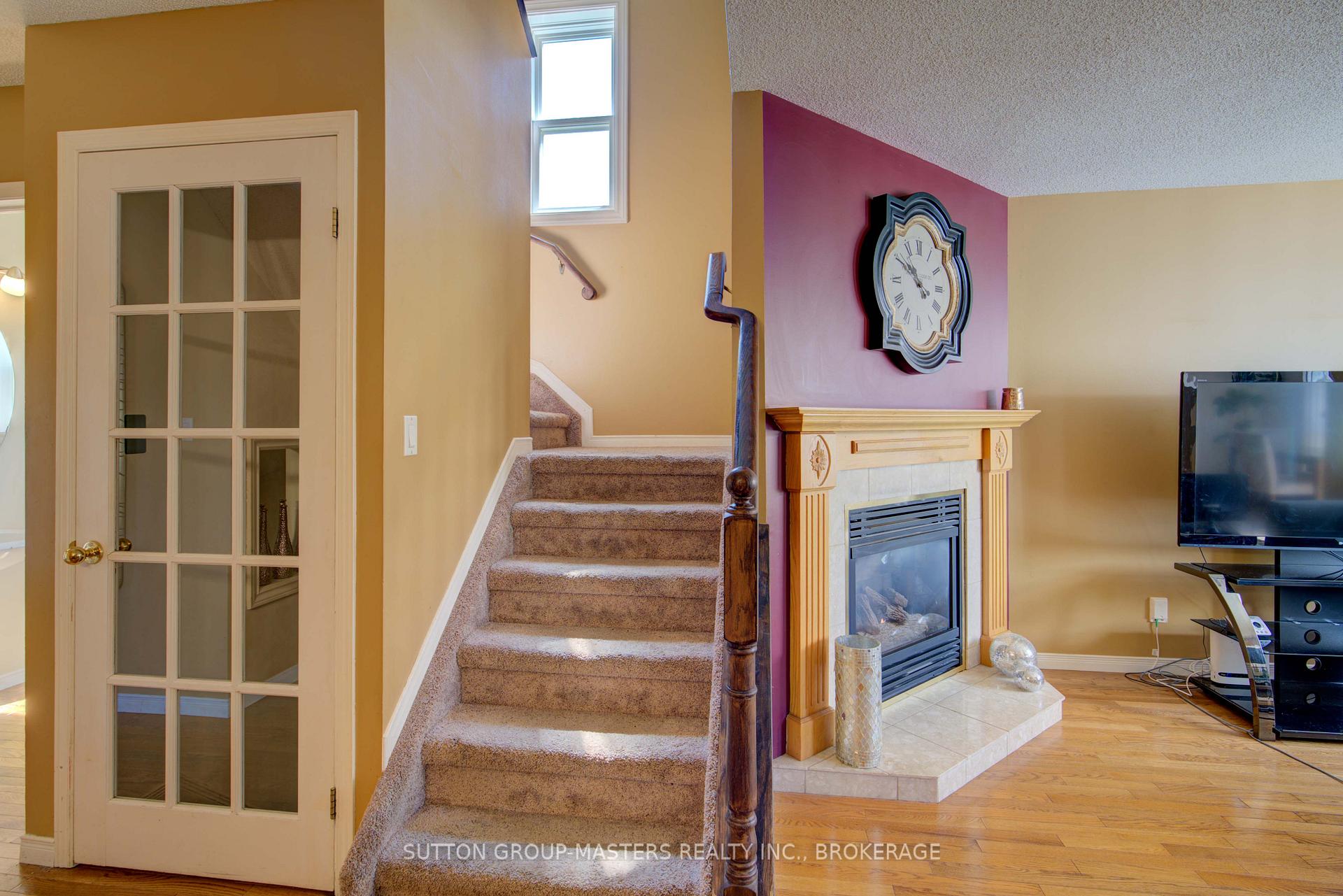 Photo 39 of 570 Barnsley Crescent, Kingston, City Southwest — HOMEH