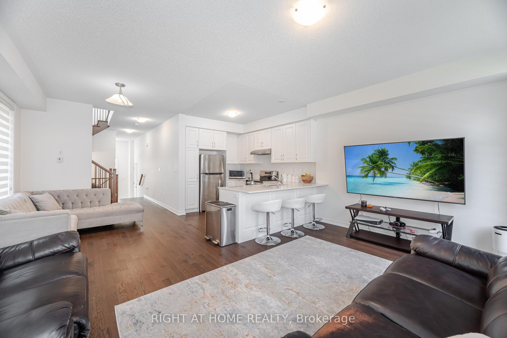 Photo 16 of 462 Celandine Terrace, Milton, Walker — HOMEH