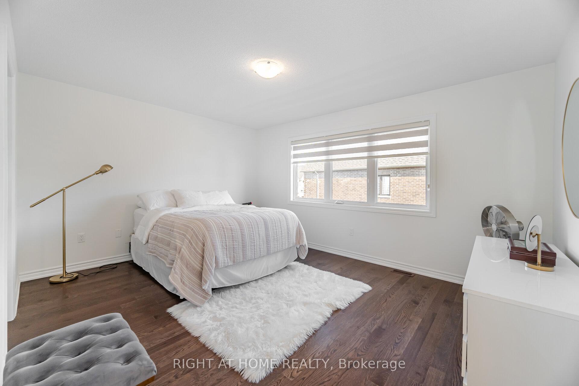 Photo 20 of 462 Celandine Terrace, Milton, Walker — HOMEH