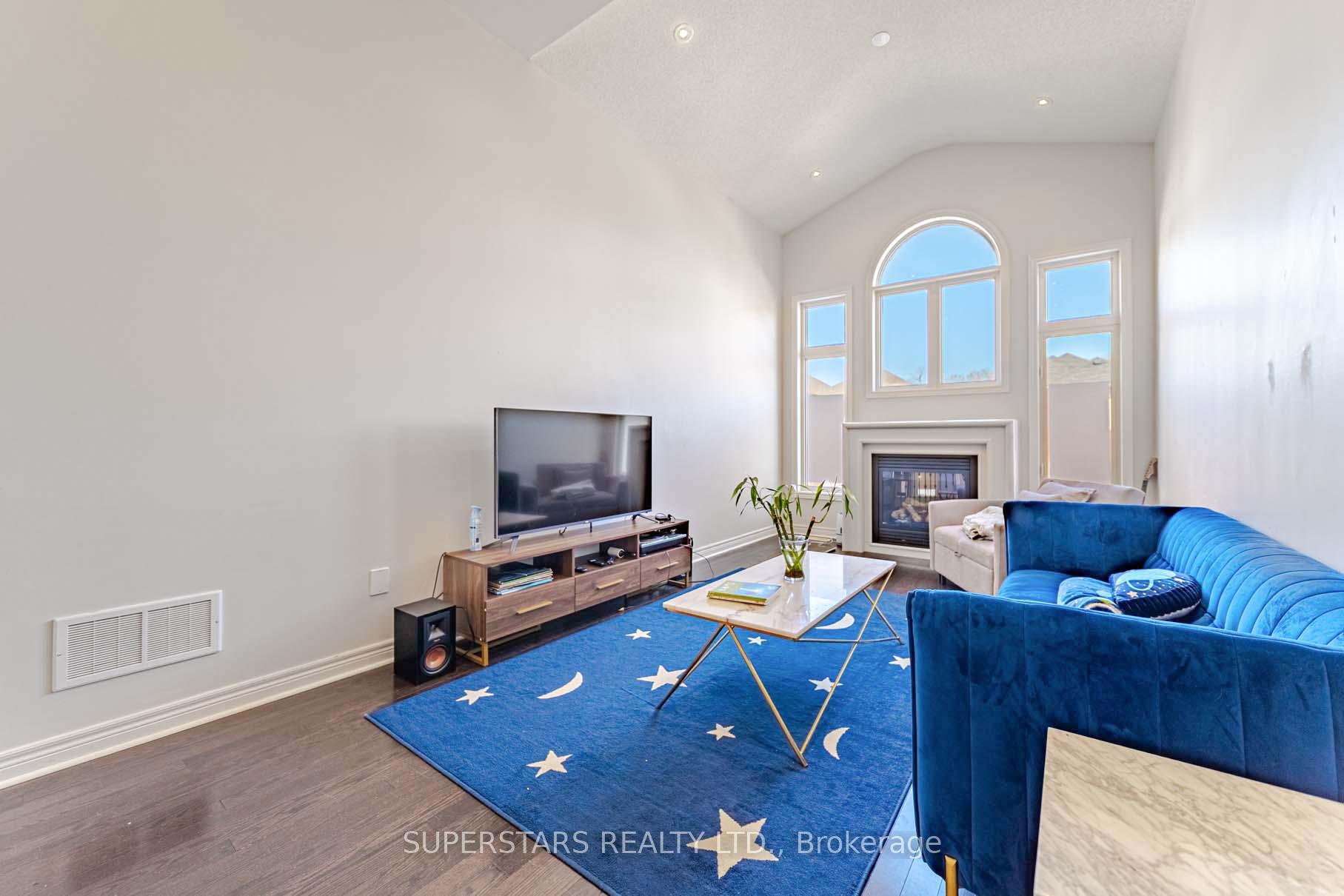 Photo 1 of 32 Windyton Avenue, Markham, Cornell — HOMEH