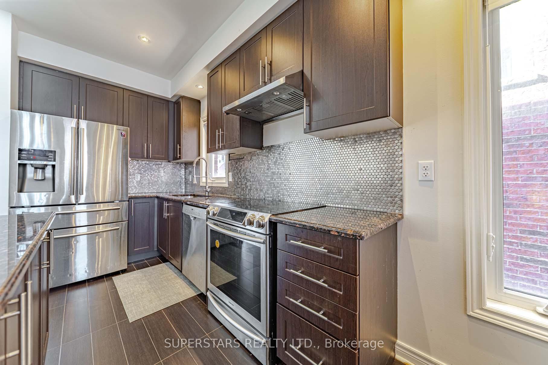 Photo 8 of 32 Windyton Avenue, Markham, Cornell — HOMEH