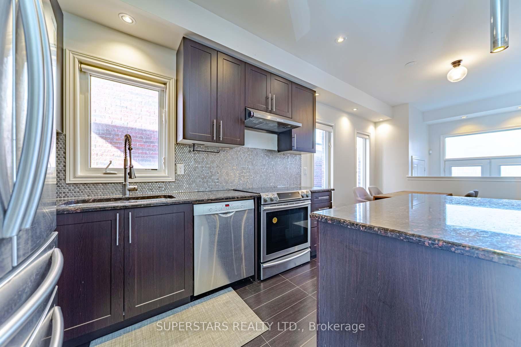 Photo 12 of 32 Windyton Avenue, Markham, Cornell — HOMEH