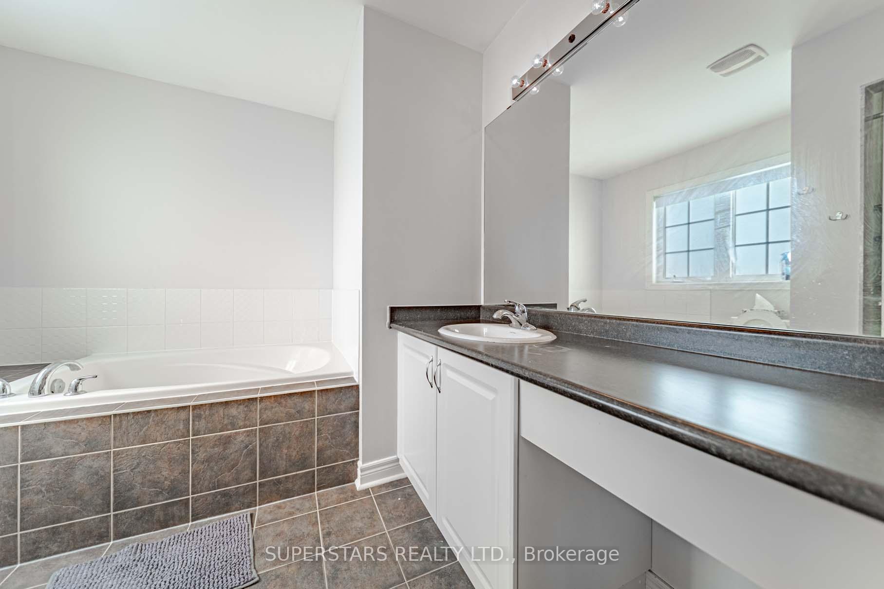 Photo 20 of 32 Windyton Avenue, Markham, Cornell — HOMEH