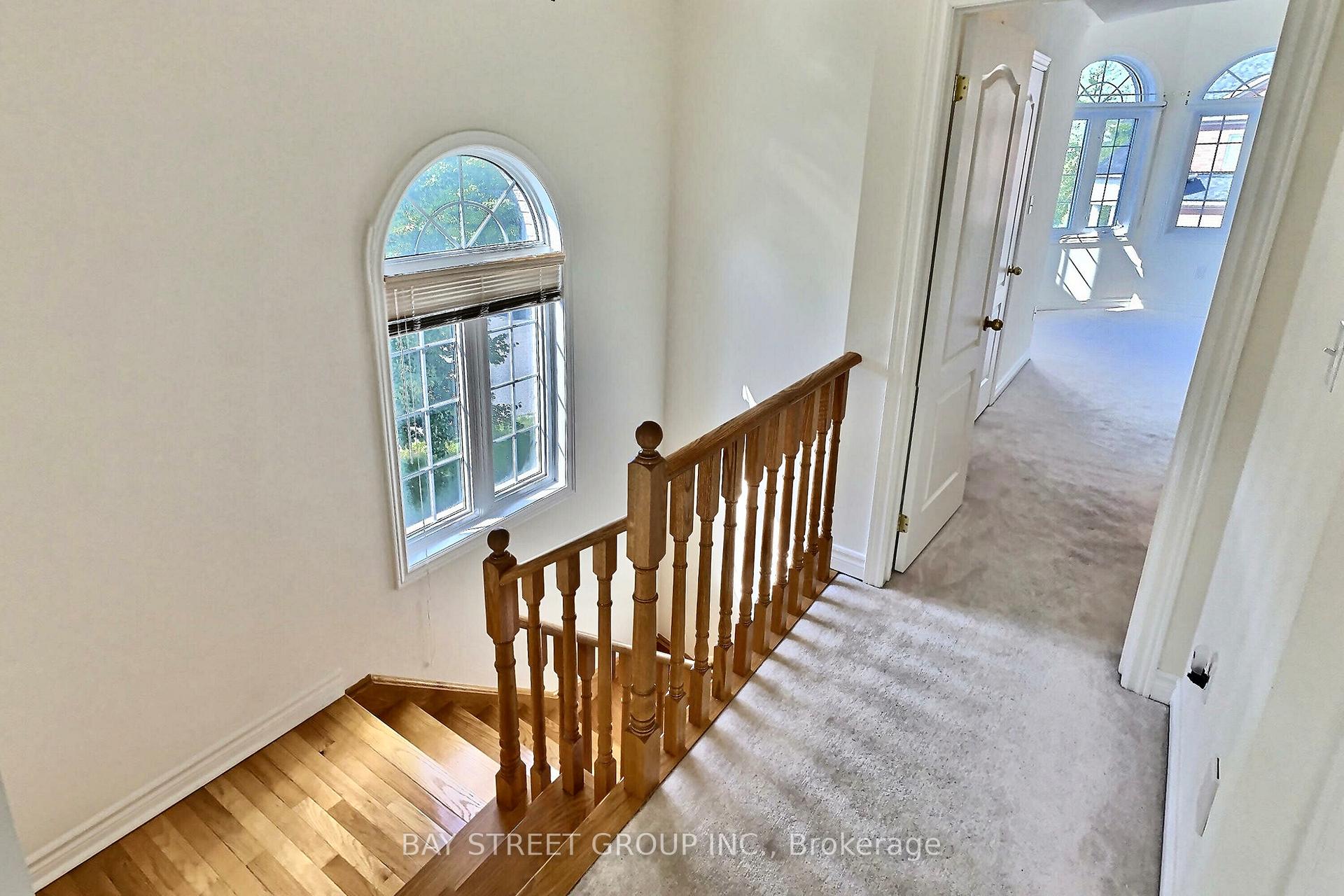 Photo 8 of 1 Williams Street, Markham, Berczy — HOMEH