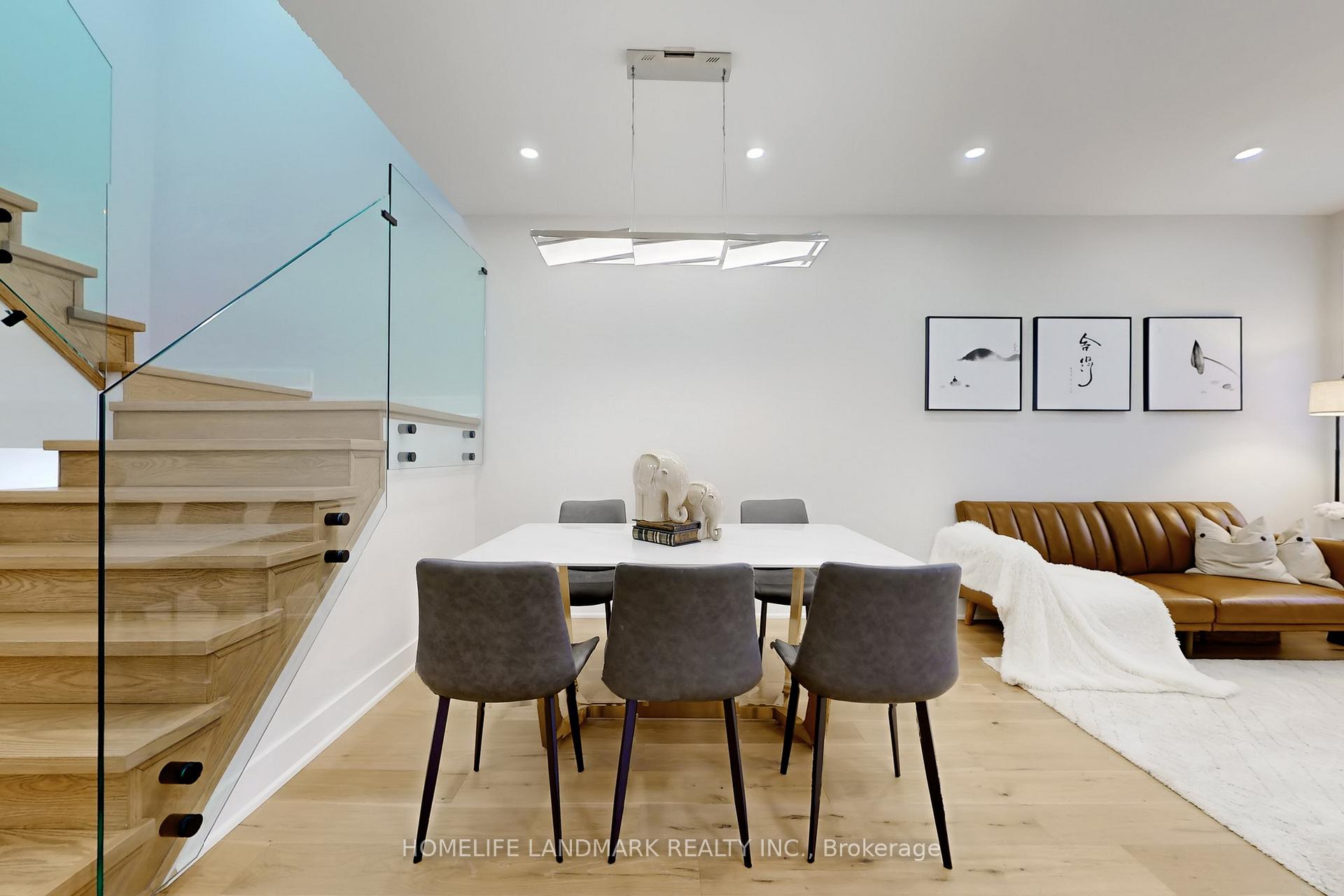Photo 5 of 65 Hillmount Road, Markham, Cachet — HOMEH