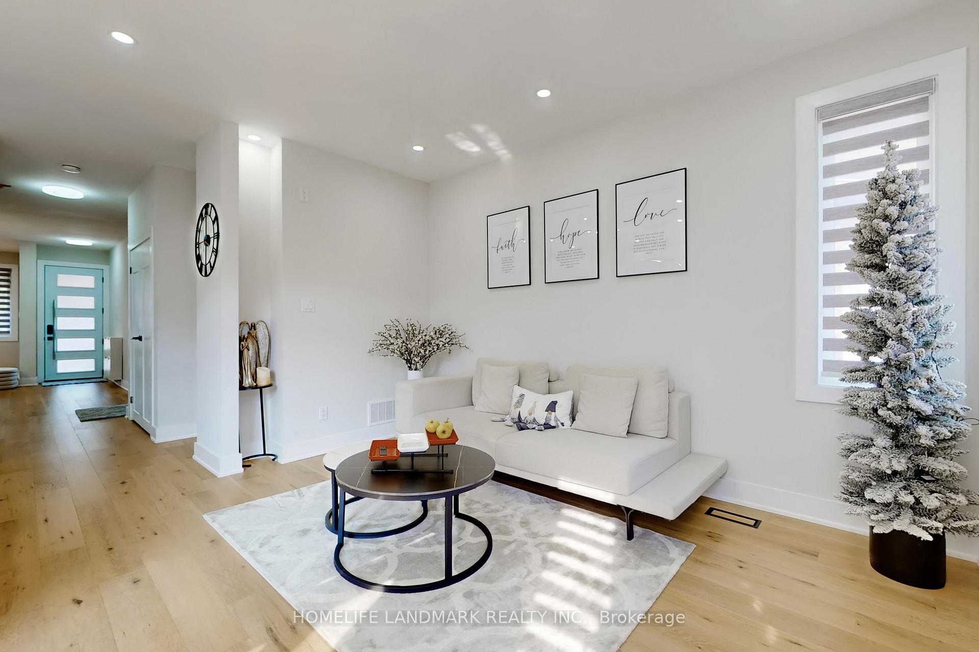 Photo 8 of 65 Hillmount Road, Markham, Cachet — HOMEH
