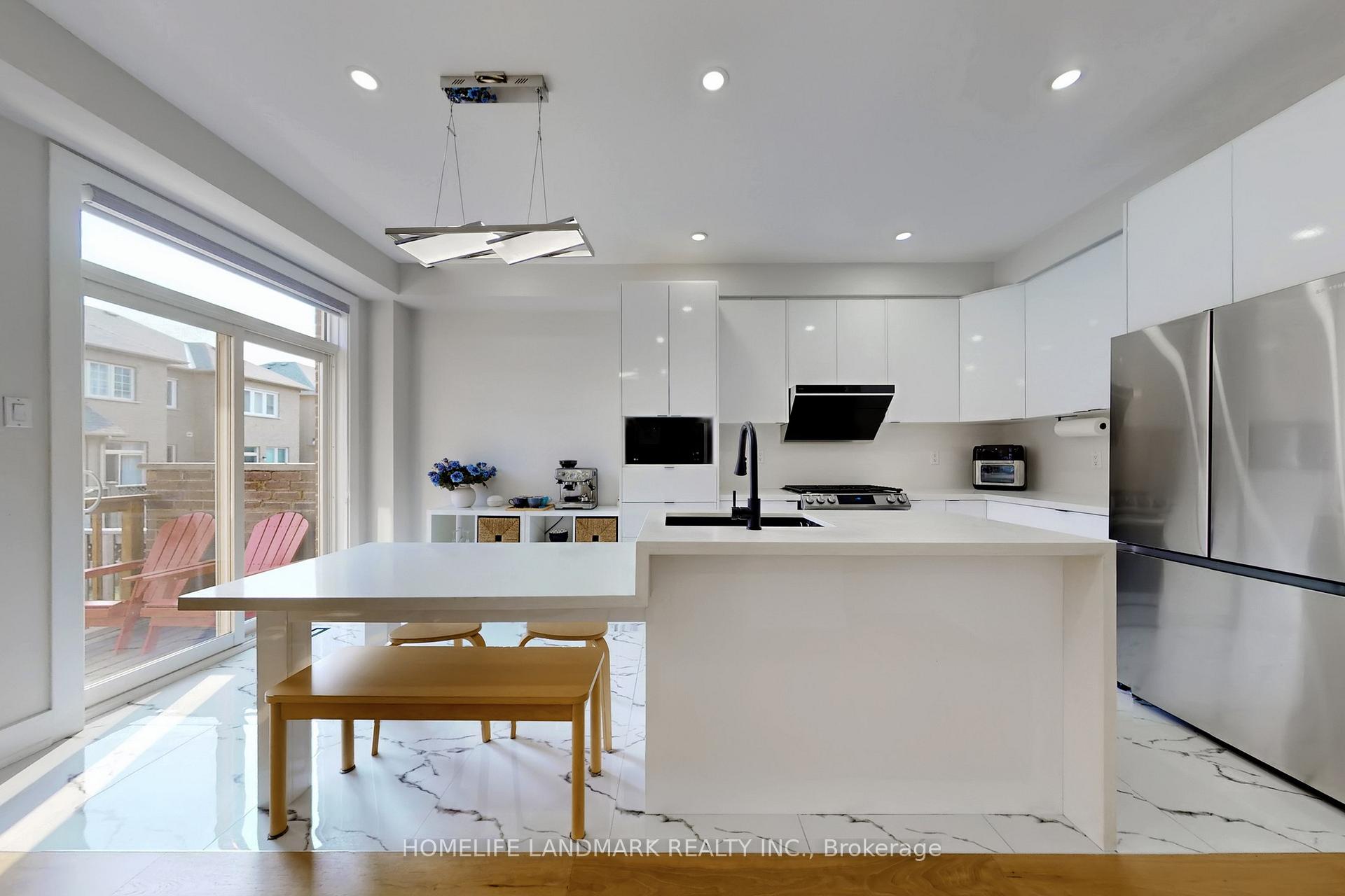 Photo 13 of 65 Hillmount Road, Markham, Cachet — HOMEH