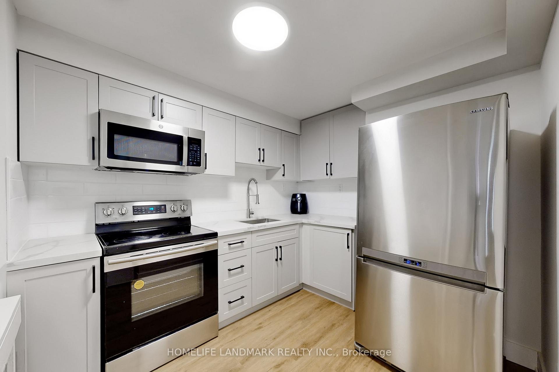 Photo 39 of 65 Hillmount Road, Markham, Cachet — HOMEH