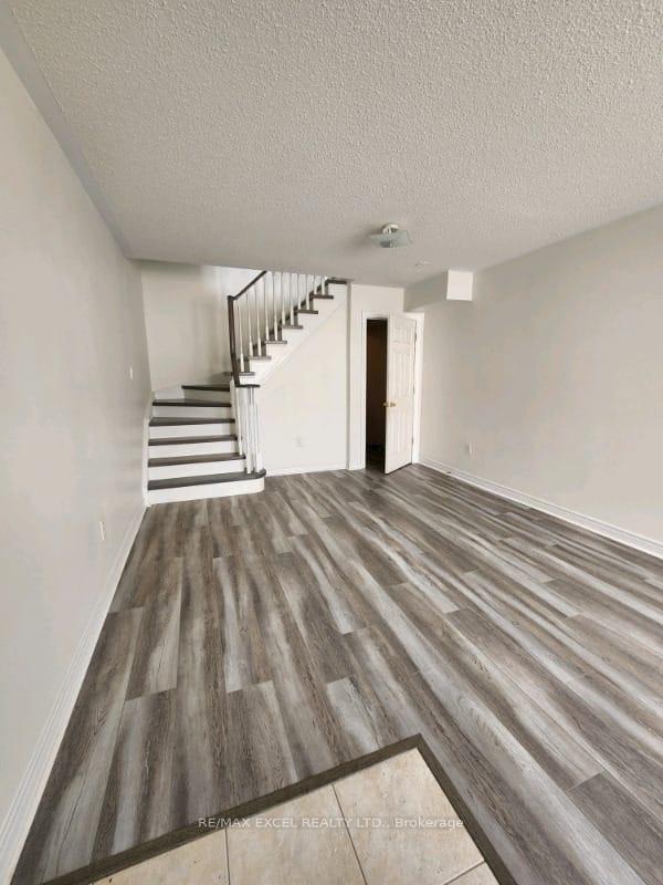 Photo 7 of 2423 Bur Oak Avenue, Markham, Cornell — HOMEH