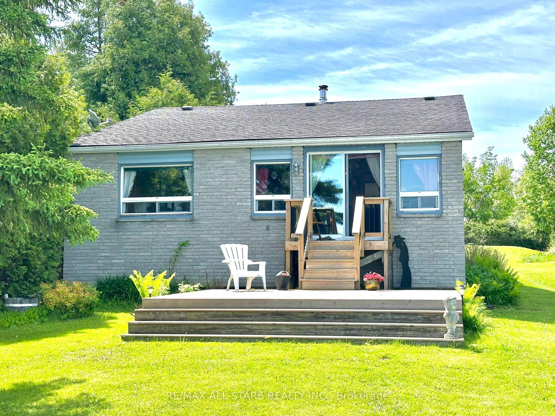 Front of 161 Driftwood Shores Road