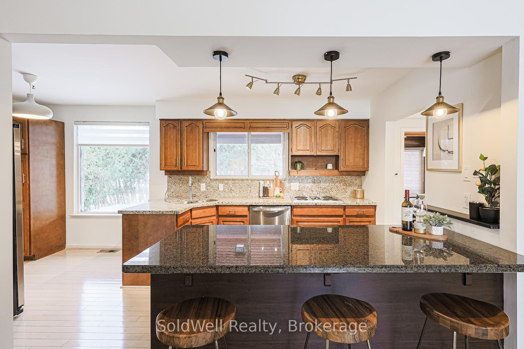 Photo 17 of 31 Donalbain Crescent, Markham, Royal Orchard — HOMEH