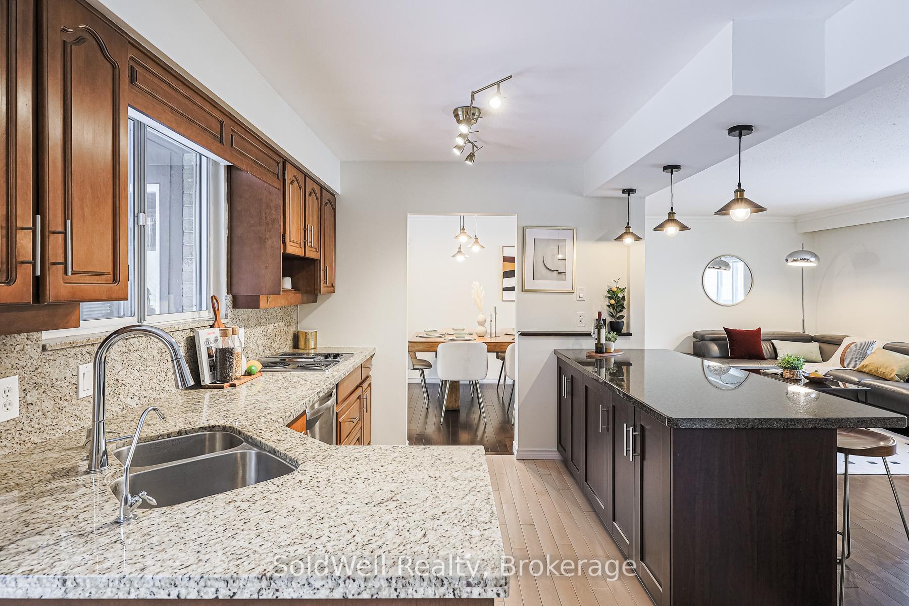 Photo 19 of 31 Donalbain Crescent, Markham, Royal Orchard — HOMEH