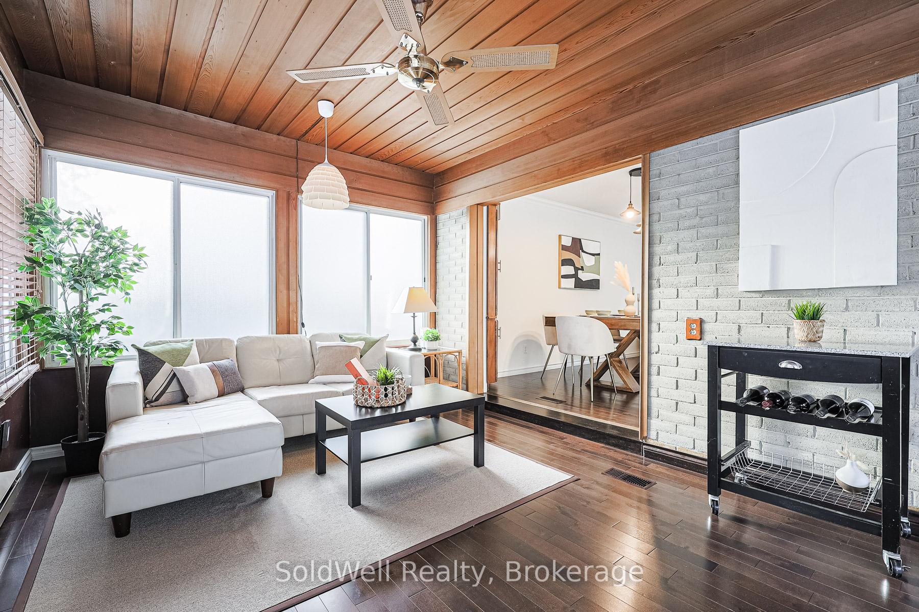 Photo 26 of 31 Donalbain Crescent, Markham, Royal Orchard — HOMEH