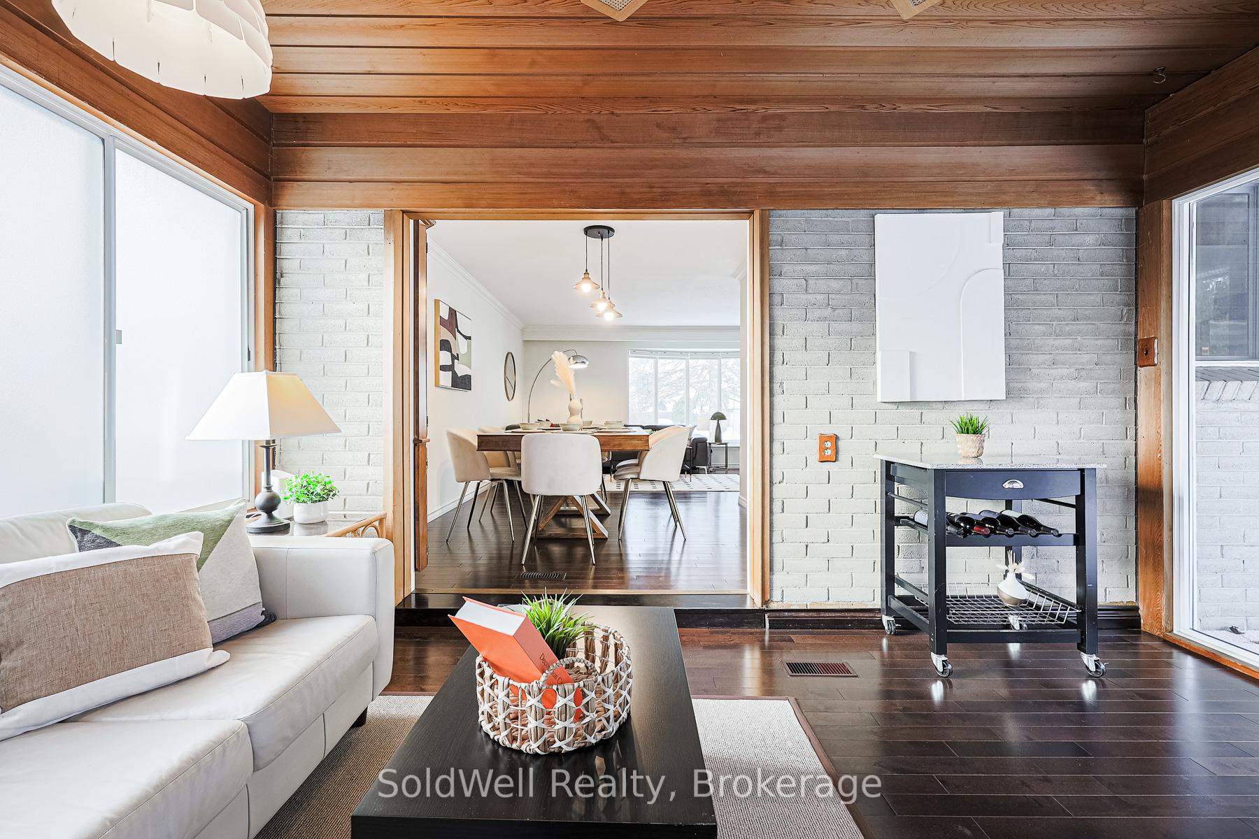 Photo 27 of 31 Donalbain Crescent, Markham, Royal Orchard — HOMEH