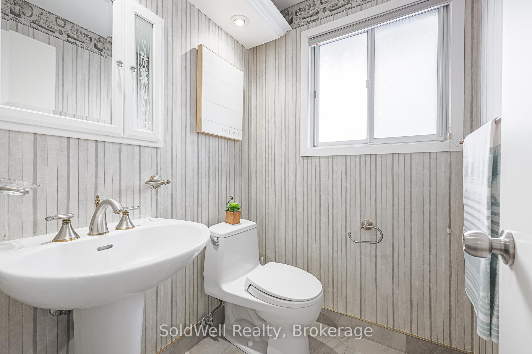 Photo 35 of 31 Donalbain Crescent, Markham, Royal Orchard — HOMEH