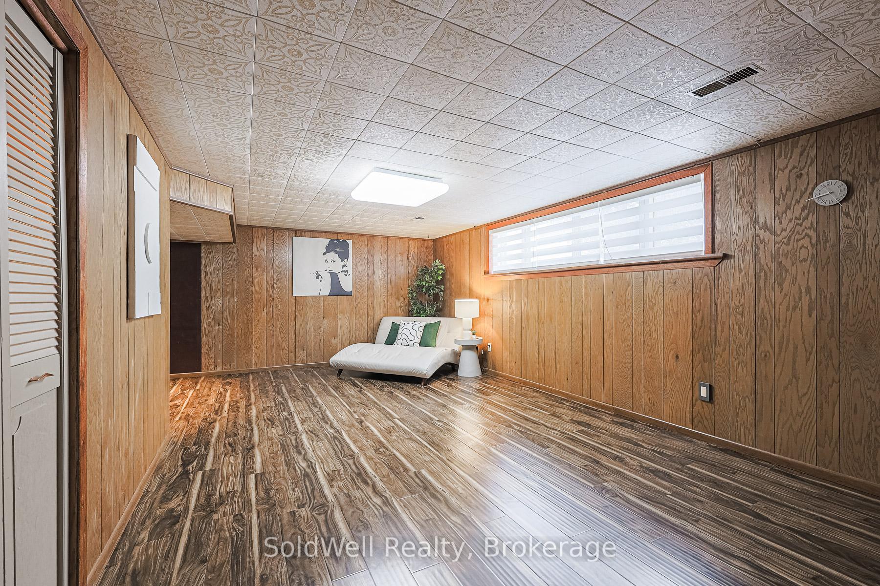 Photo 40 of 31 Donalbain Crescent, Markham, Royal Orchard — HOMEH