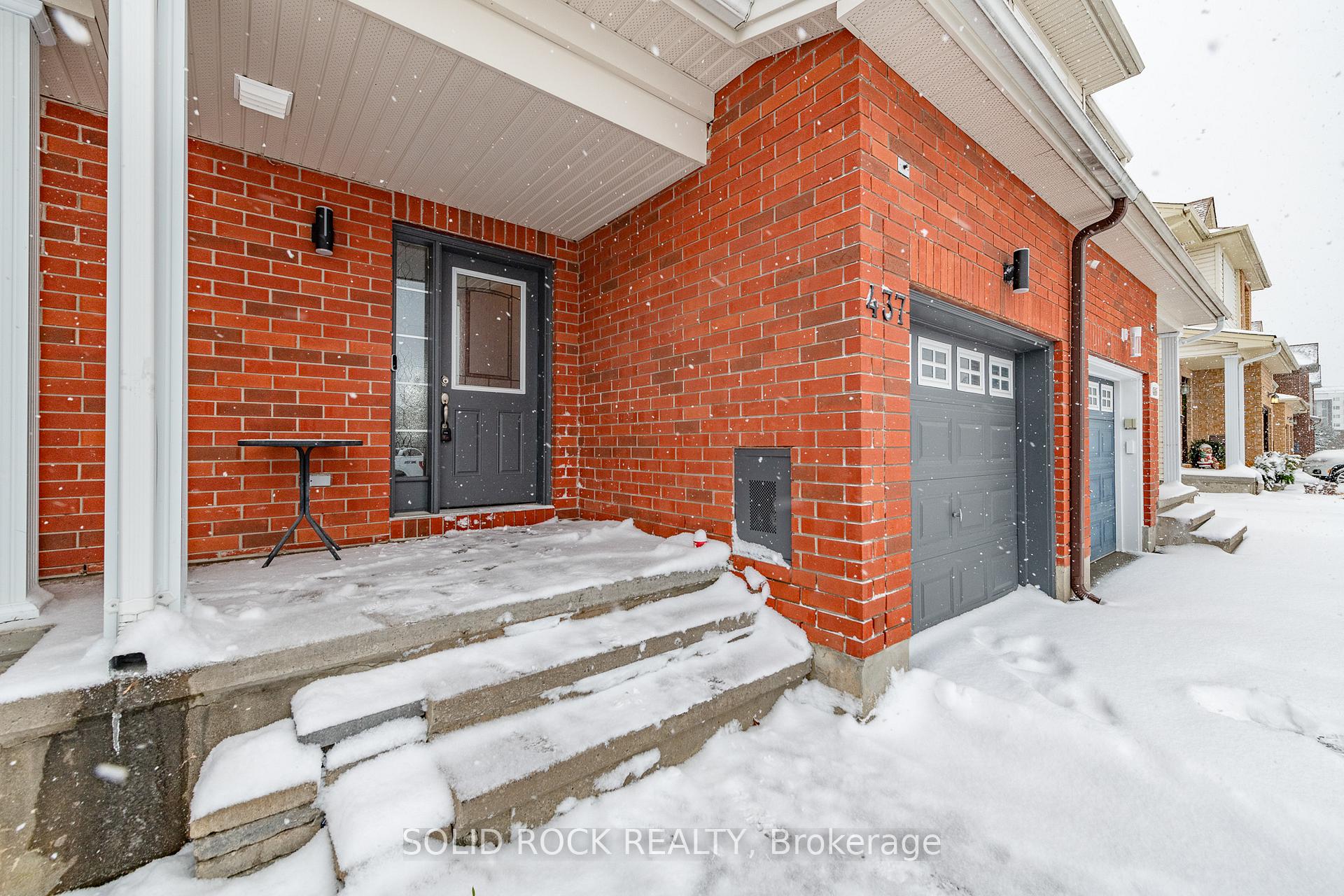 Photo 3 of 437 Brigitta Street, Ottawa, Kanata - Emerald Meadows/Trailwest — HOMEH