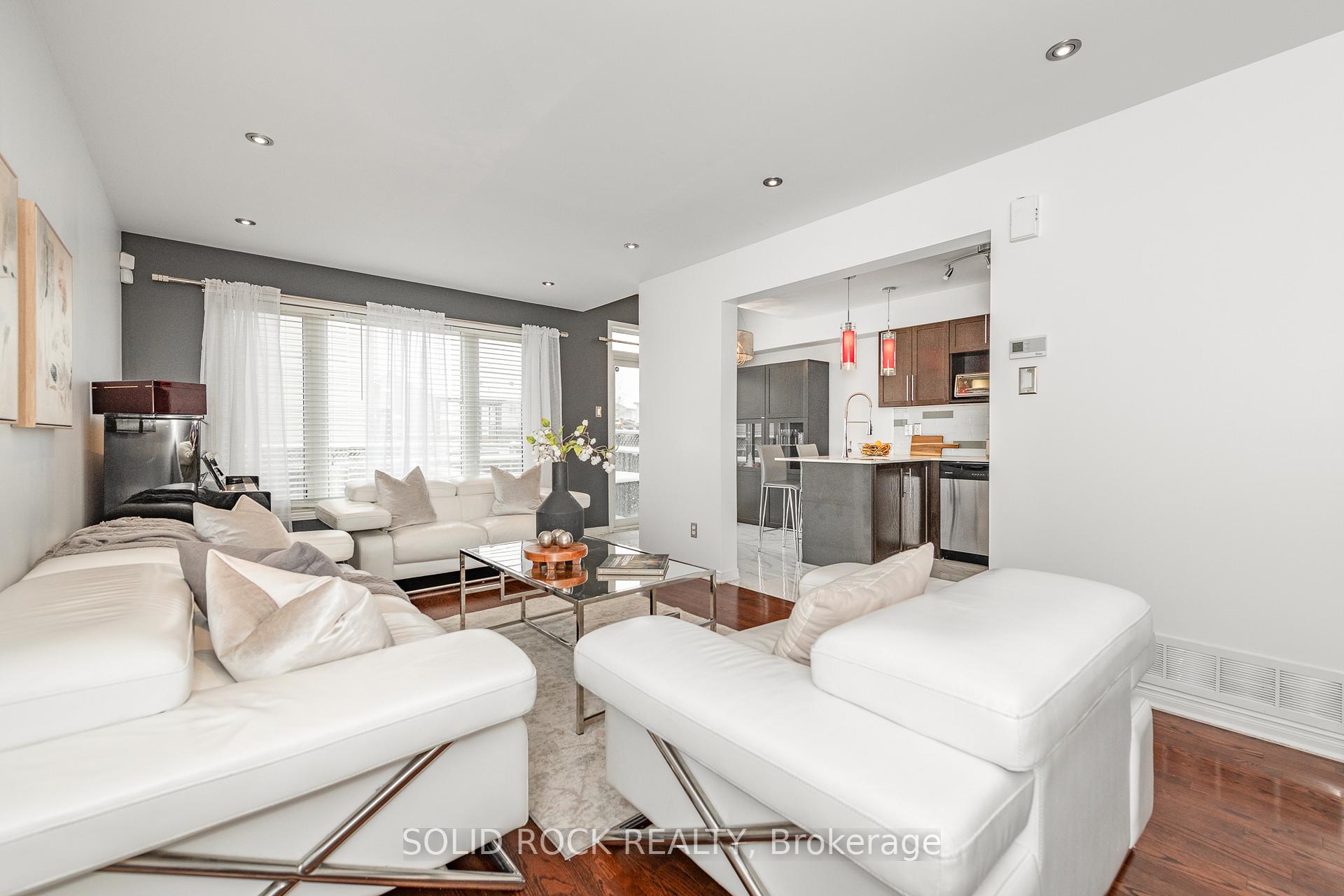 Photo 12 of 437 Brigitta Street, Ottawa, Kanata - Emerald Meadows/Trailwest — HOMEH