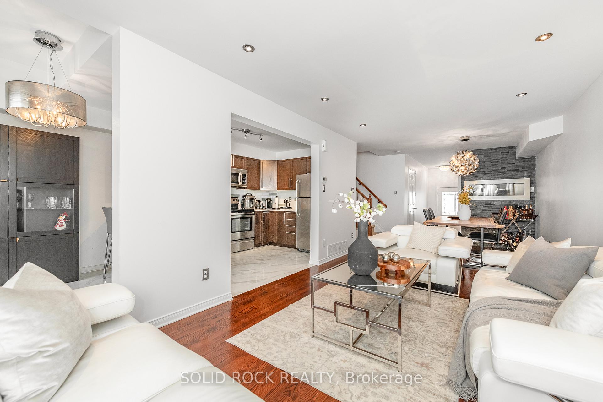 Photo 14 of 437 Brigitta Street, Ottawa, Kanata - Emerald Meadows/Trailwest — HOMEH