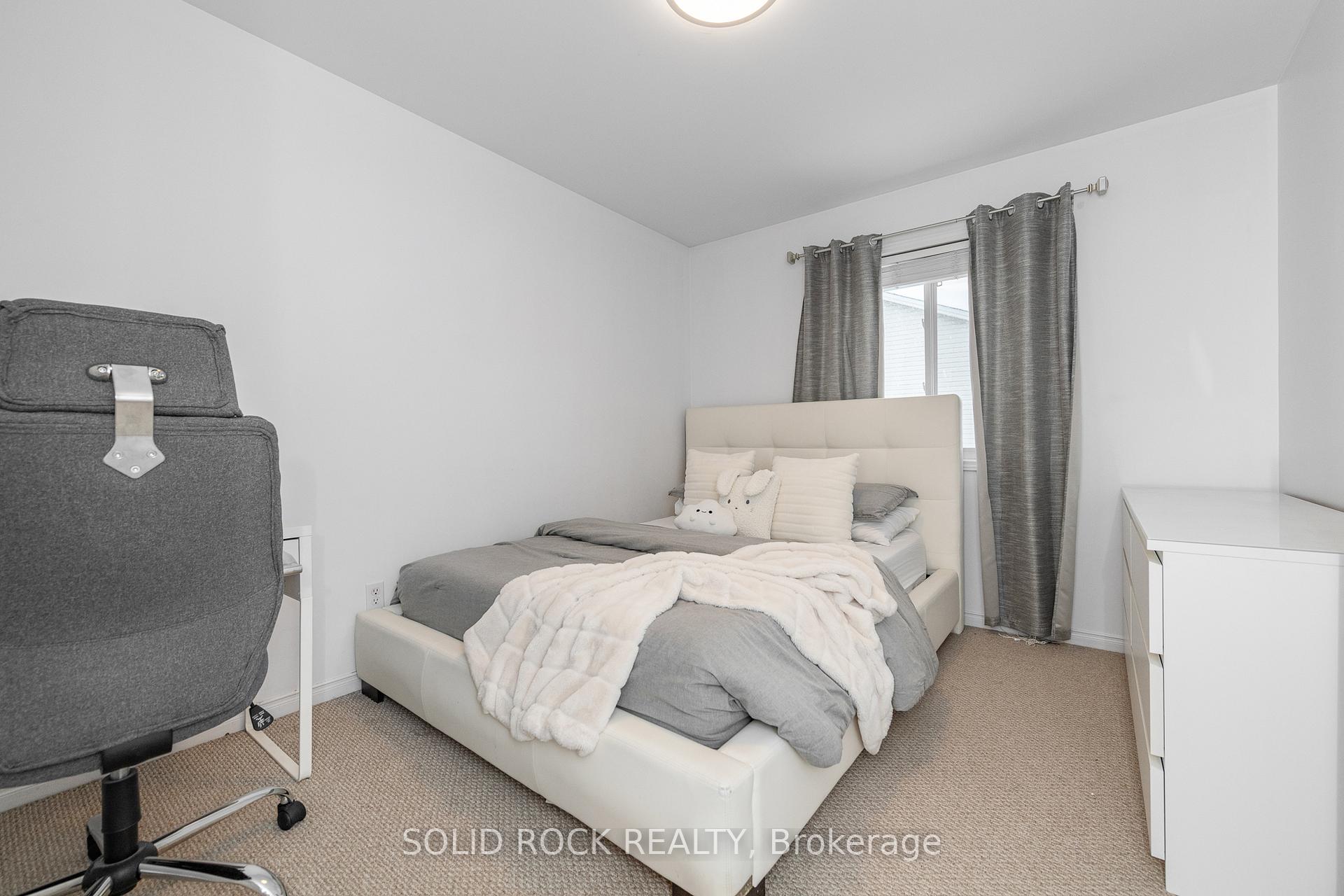 Photo 26 of 437 Brigitta Street, Ottawa, Kanata - Emerald Meadows/Trailwest — HOMEH