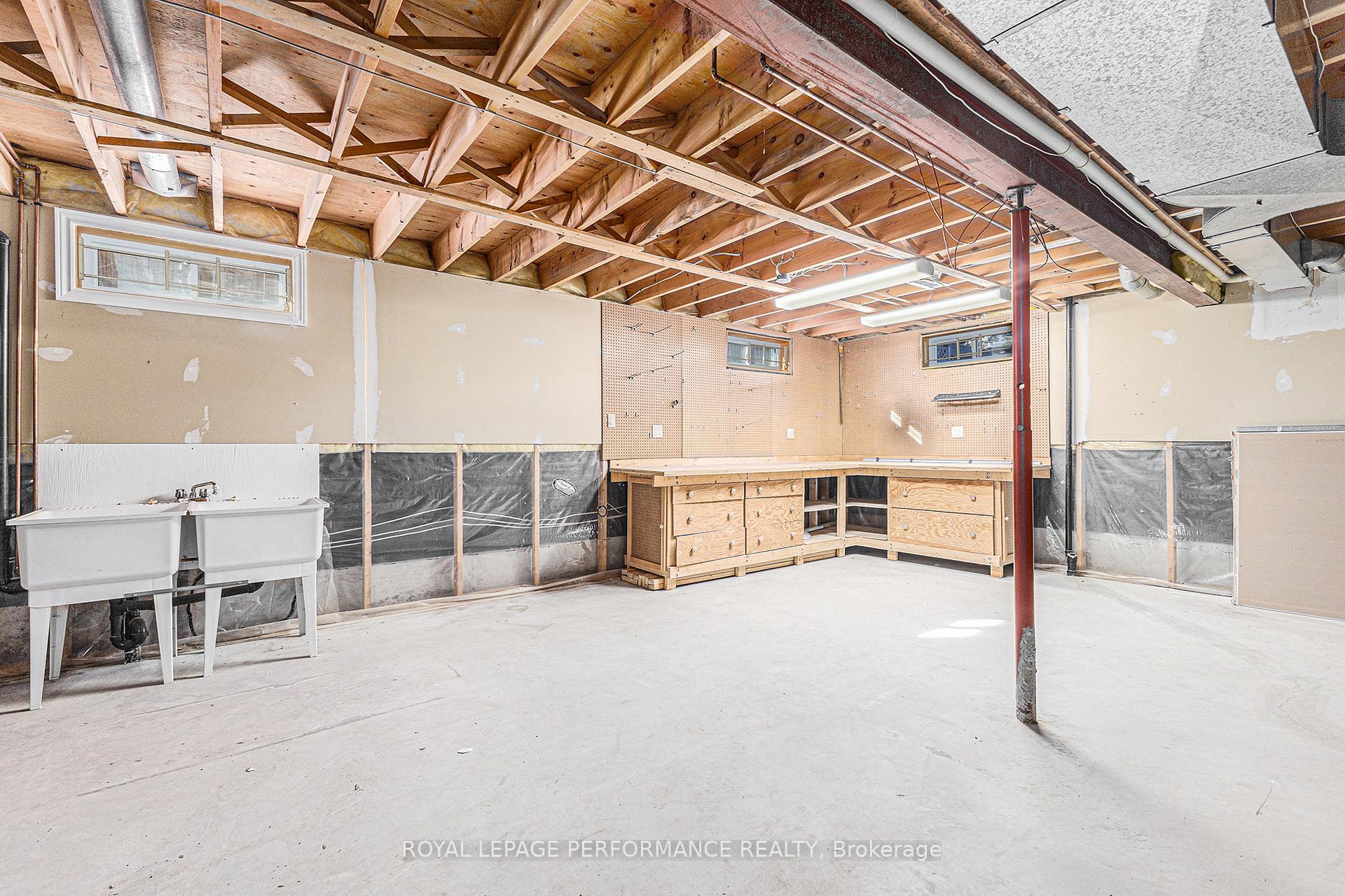 Photo 30 of 53 Zokol Crescent, Ottawa, Kanata - Kanata Lakes/Heritage Hills — HOMEH