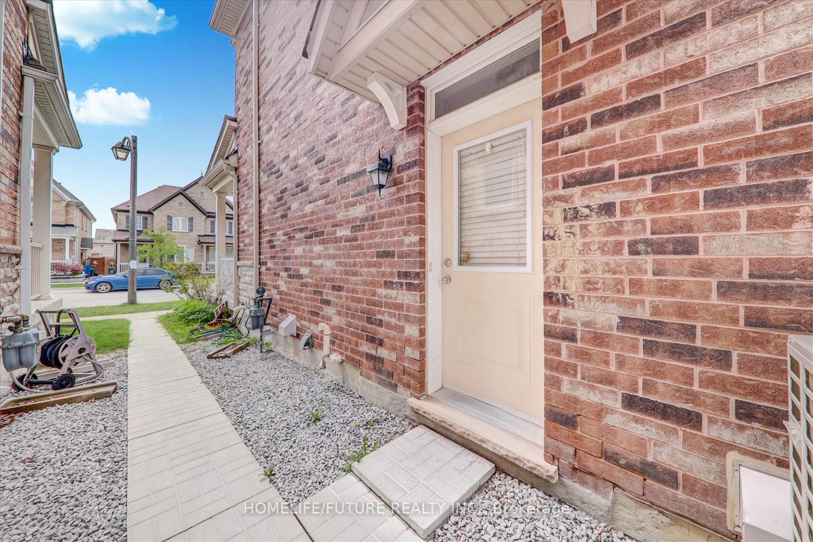 Photo 4 of Unit BSMT, 212 Cornell Park Avenue, Markham, Cornell — HOMEH
