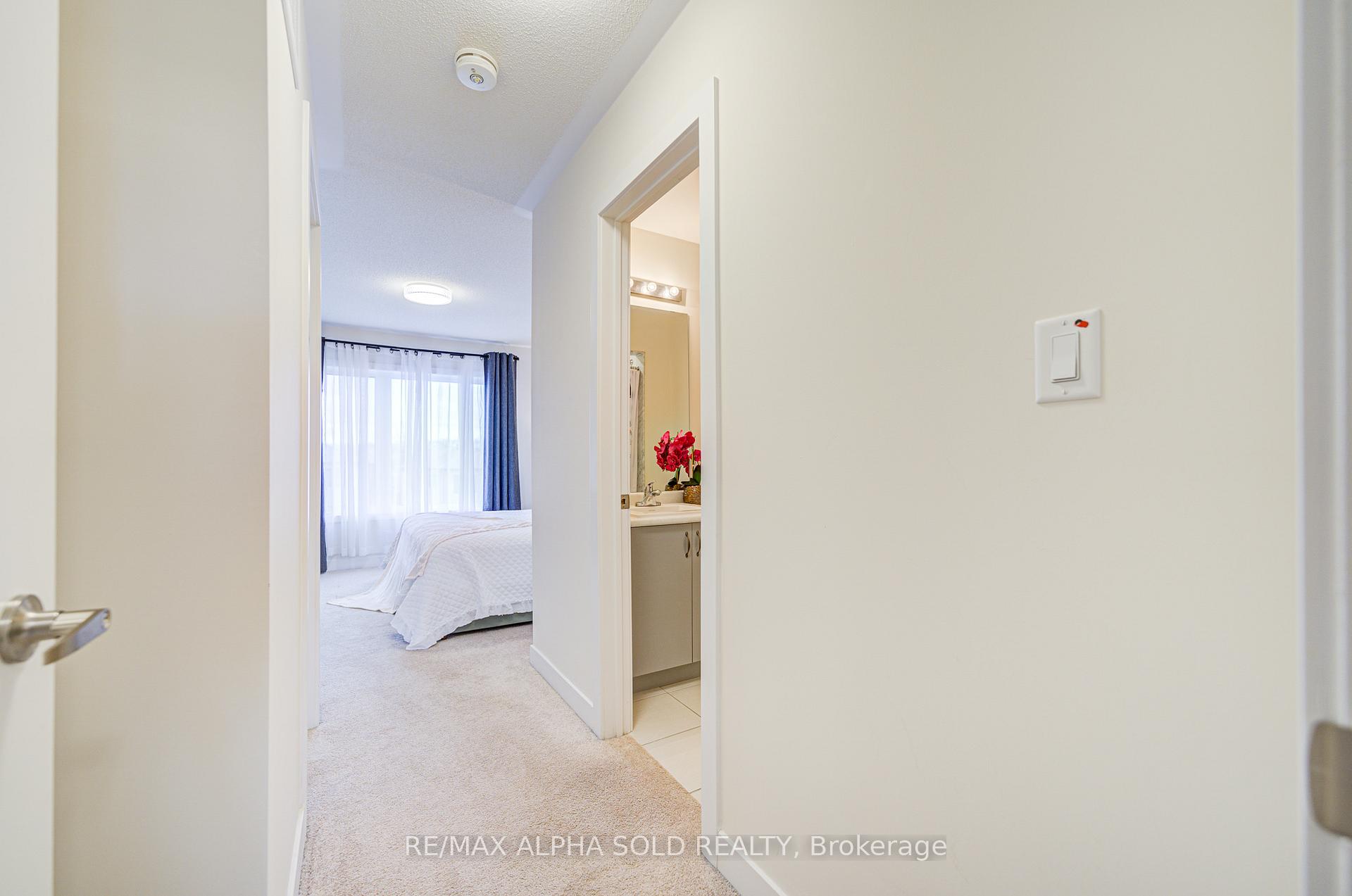 Photo 36 of 2186 Donald Cousens Parkway, Markham, Cornell — HOMEH