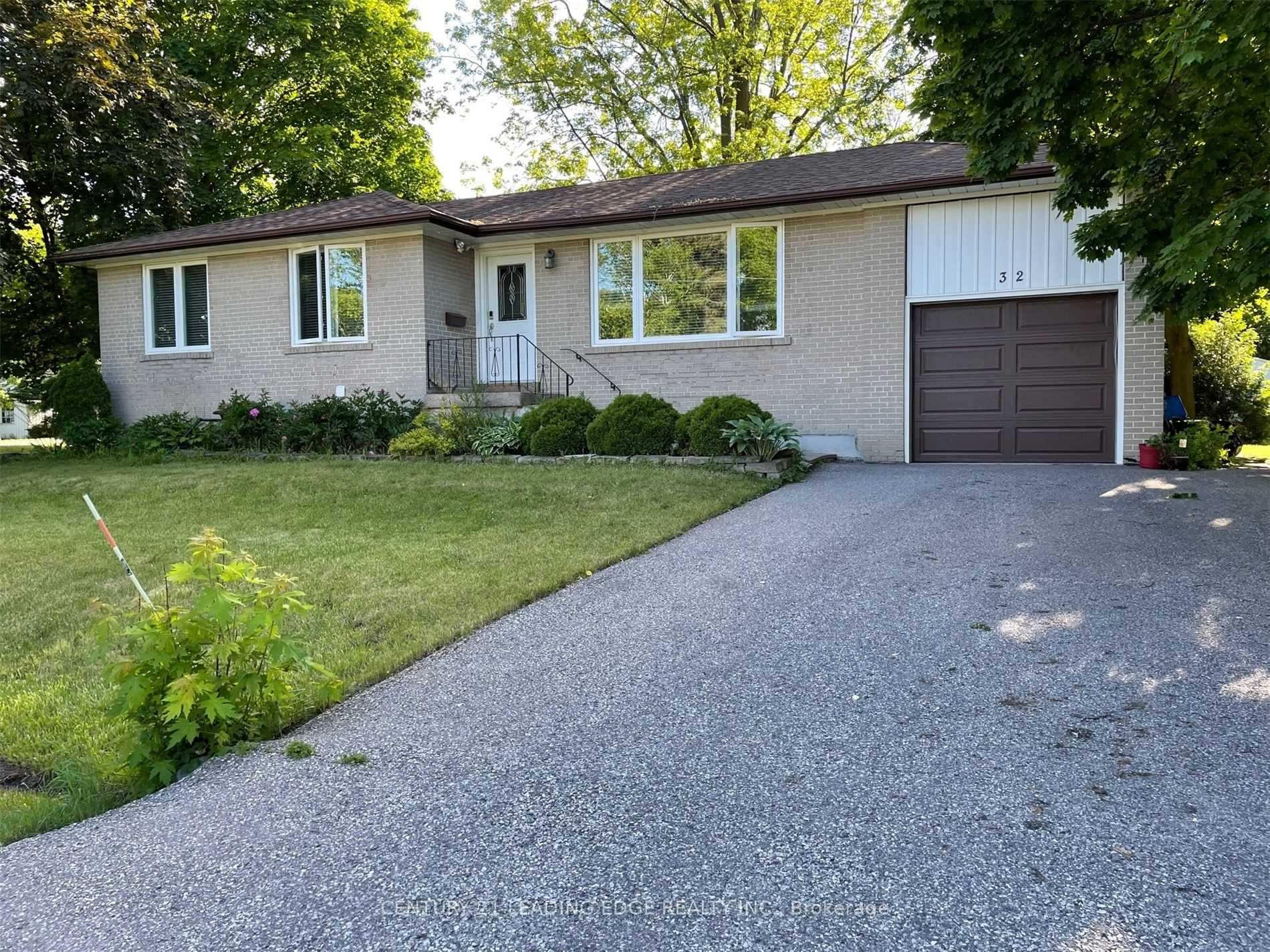 Photo 1 of 32 Parkway Avenue, Markham, Markham Village — HOMEH