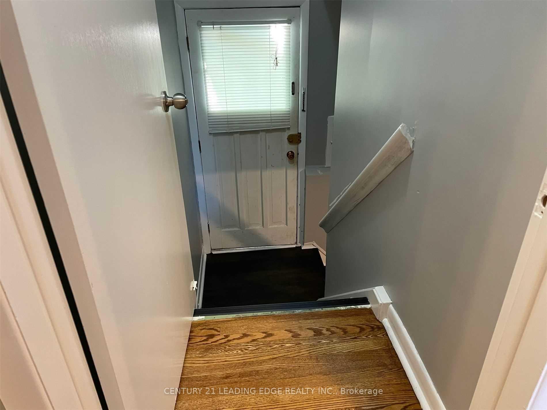 Photo 19 of 32 Parkway Avenue, Markham, Markham Village — HOMEH