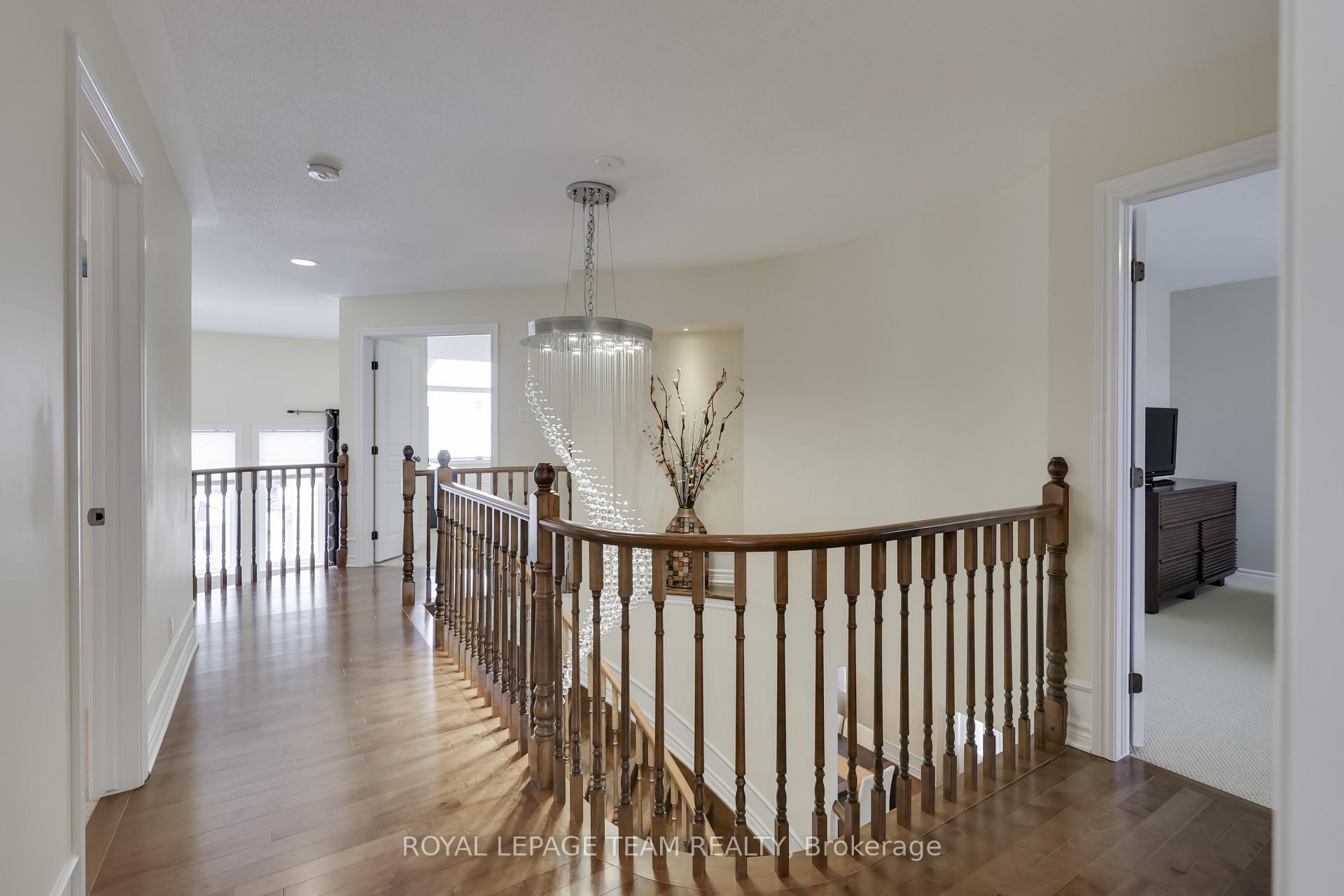 Photo 16 of 395 Laughlin Circle, Ottawa, Kanata - Kanata Lakes/Heritage Hills — HOMEH
