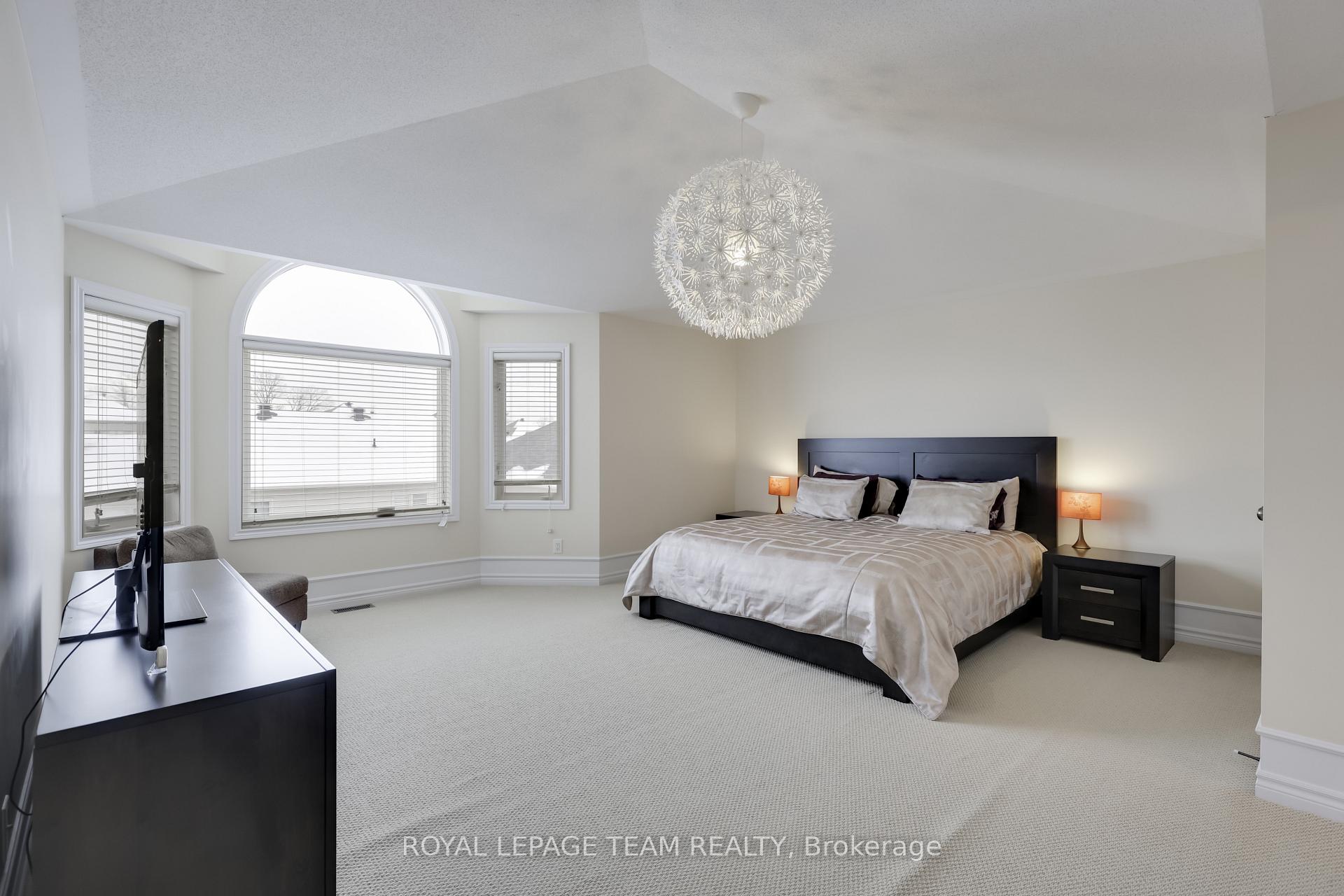 Photo 18 of 395 Laughlin Circle, Ottawa, Kanata - Kanata Lakes/Heritage Hills — HOMEH