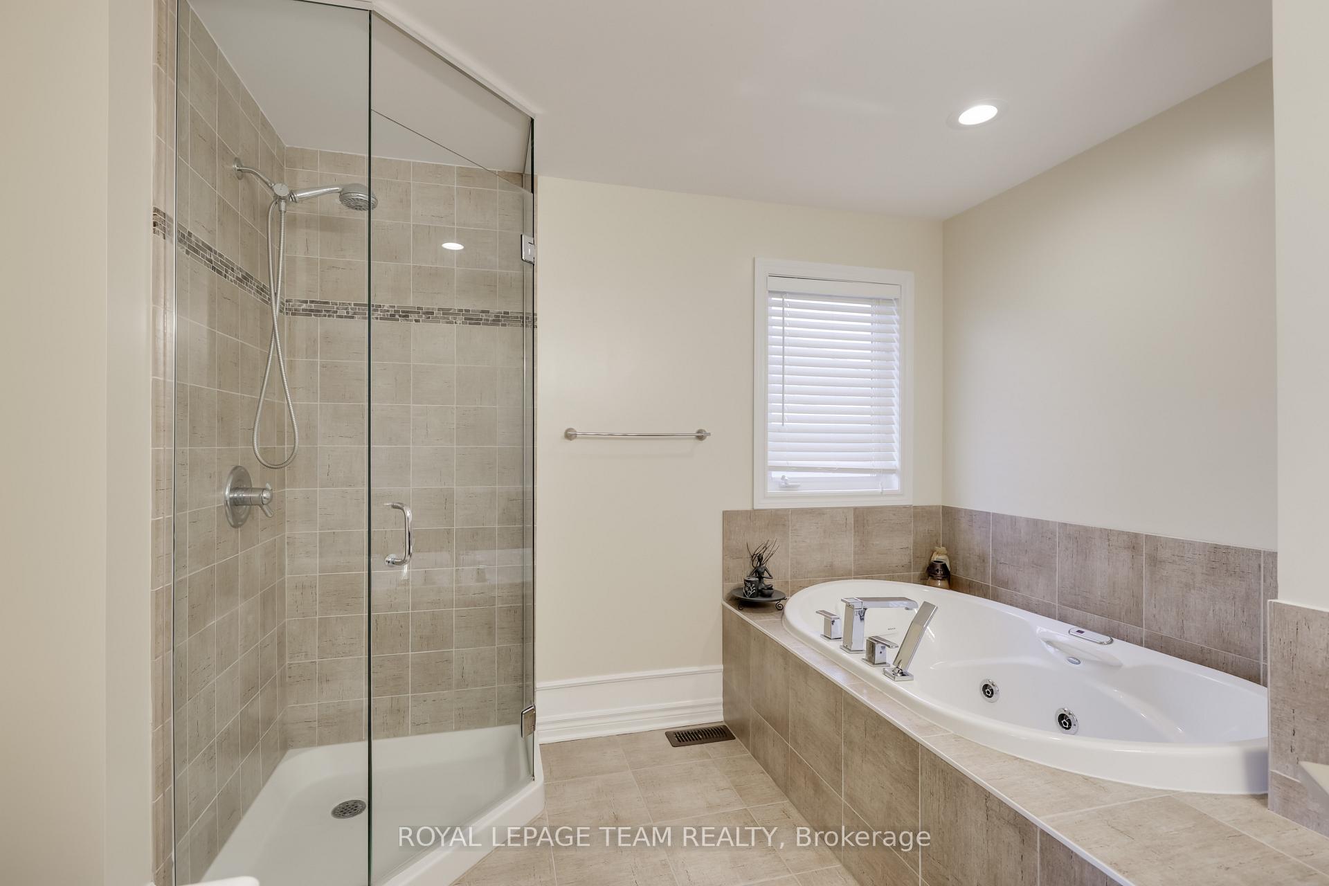 Photo 22 of 395 Laughlin Circle, Ottawa, Kanata - Kanata Lakes/Heritage Hills — HOMEH