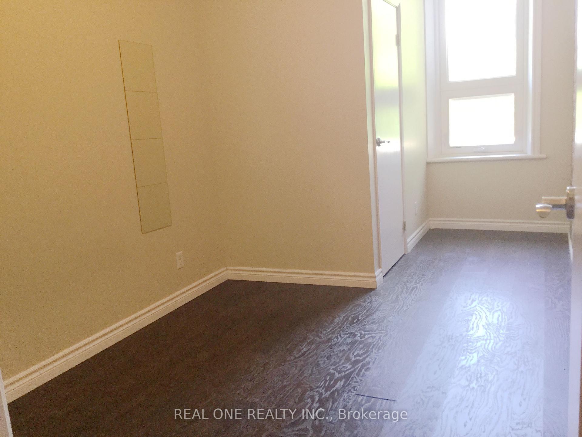 Photo 5 of Unit 4, 173 King Street E, Hamilton, Beasley — HOMEH