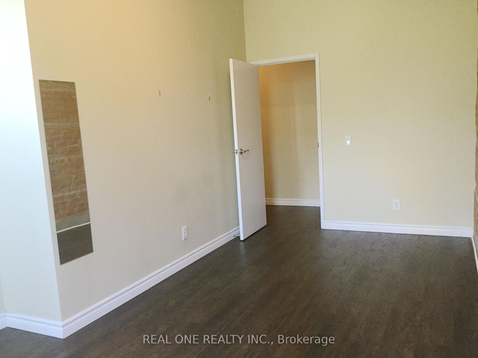 Photo 6 of Unit 4, 173 King Street E, Hamilton, Beasley — HOMEH