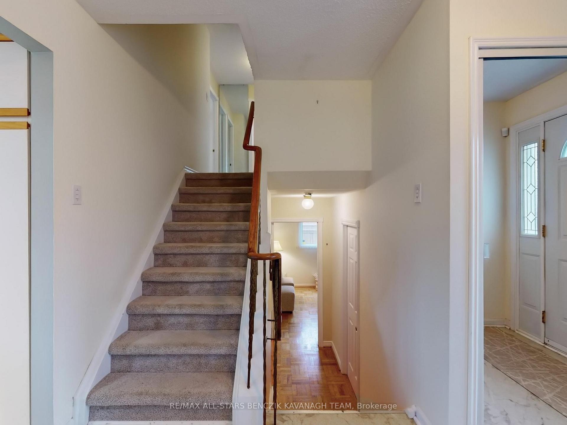 Photo 15 of 95 Ramona Boulevard, Markham, Markham Village — HOMEH