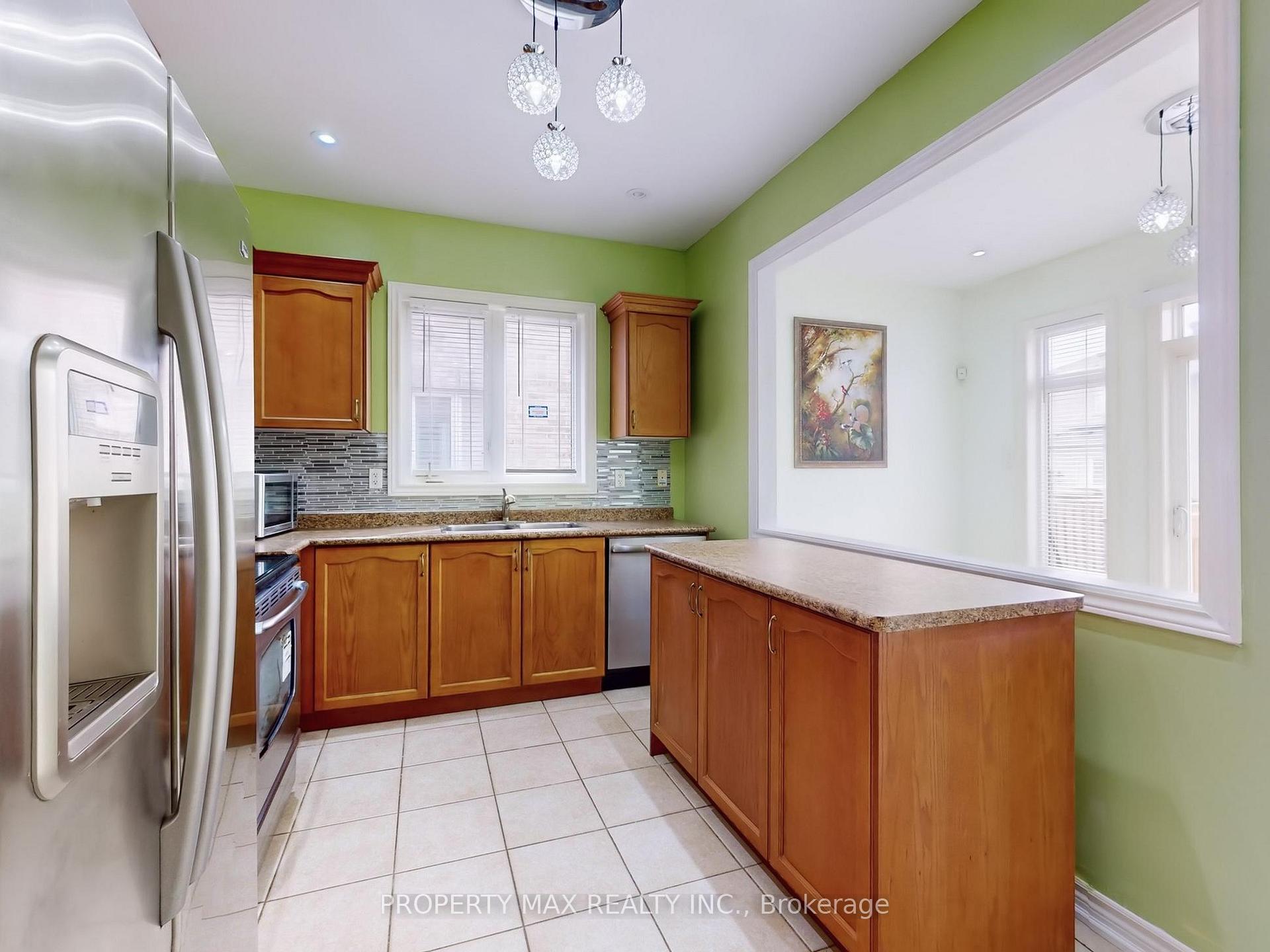 Photo 9 of 15 Berger Avenue, Markham, Box Grove — HOMEH