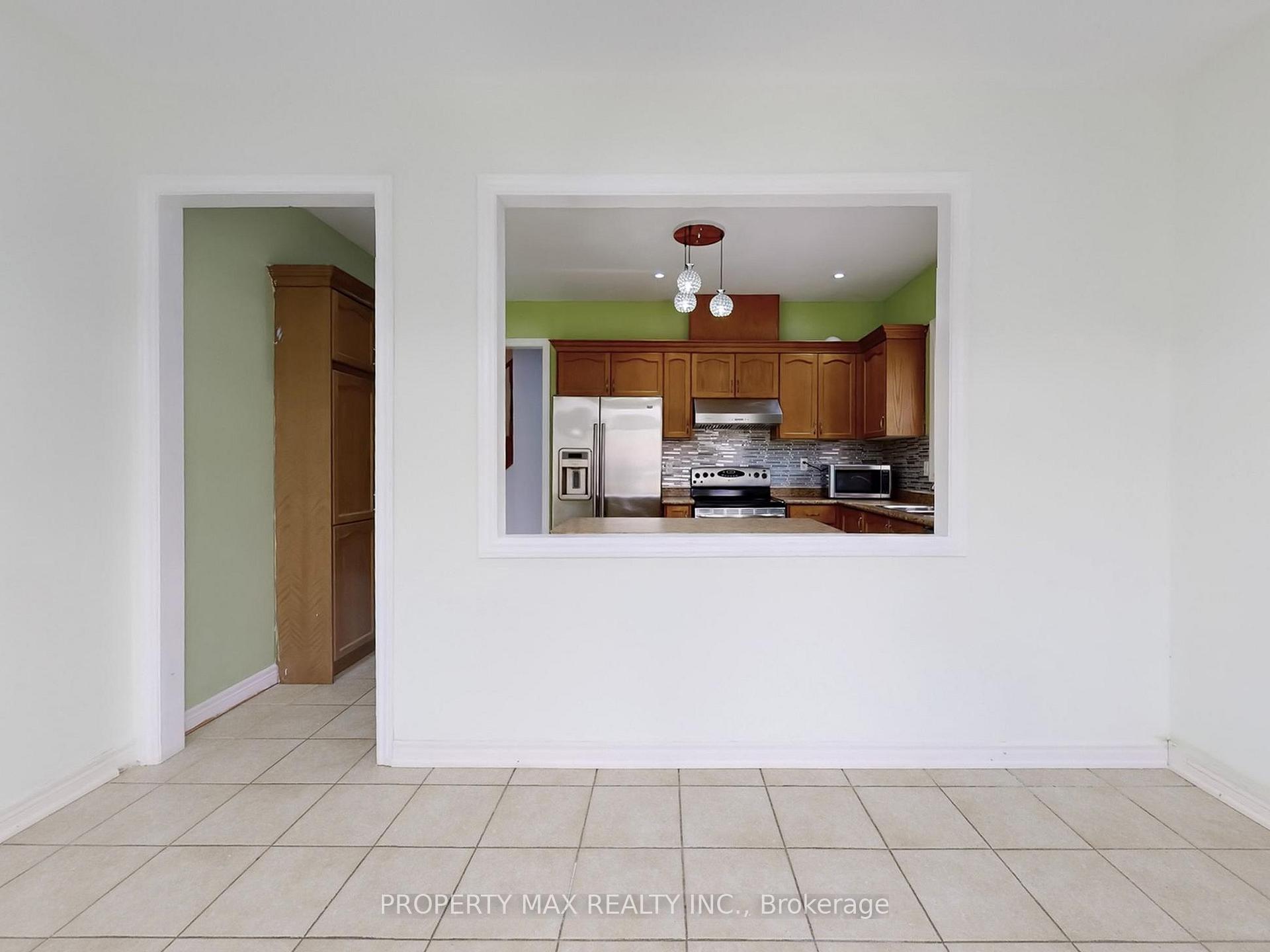 Photo 12 of 15 Berger Avenue, Markham, Box Grove — HOMEH