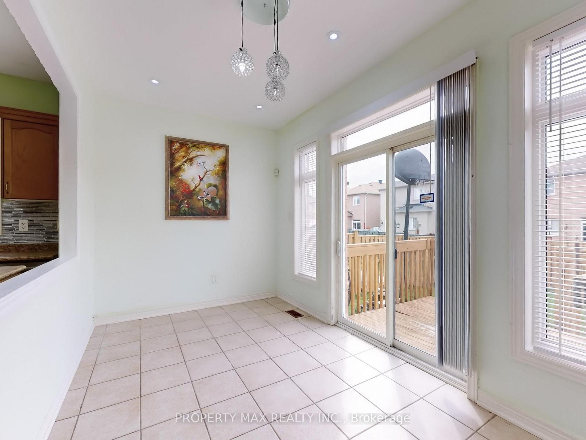 Photo 13 of 15 Berger Avenue, Markham, Box Grove — HOMEH