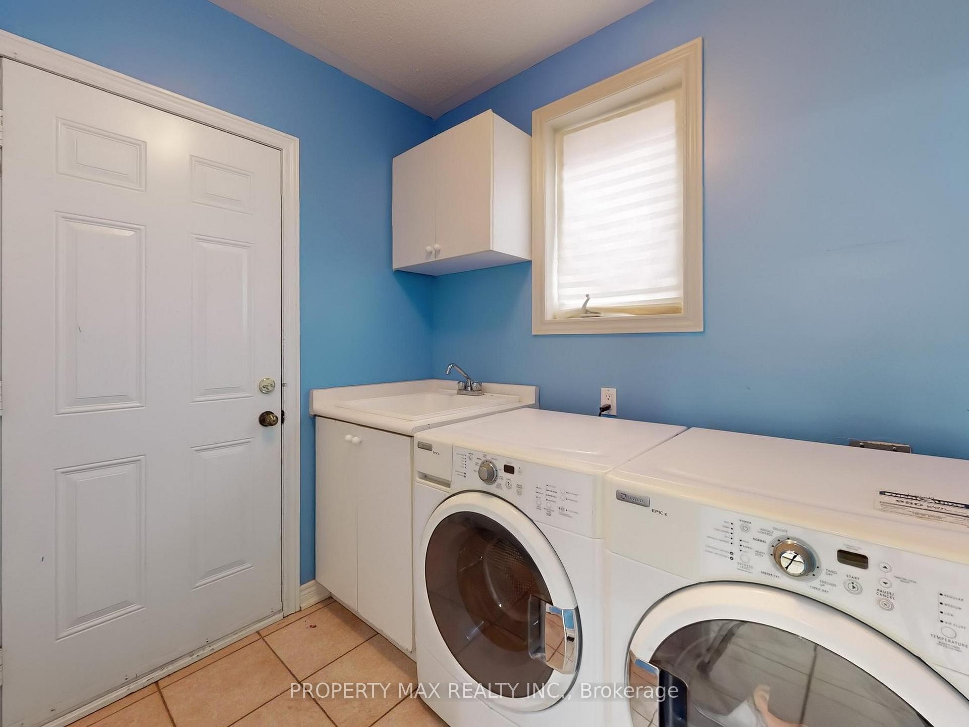 Photo 16 of 15 Berger Avenue, Markham, Box Grove — HOMEH
