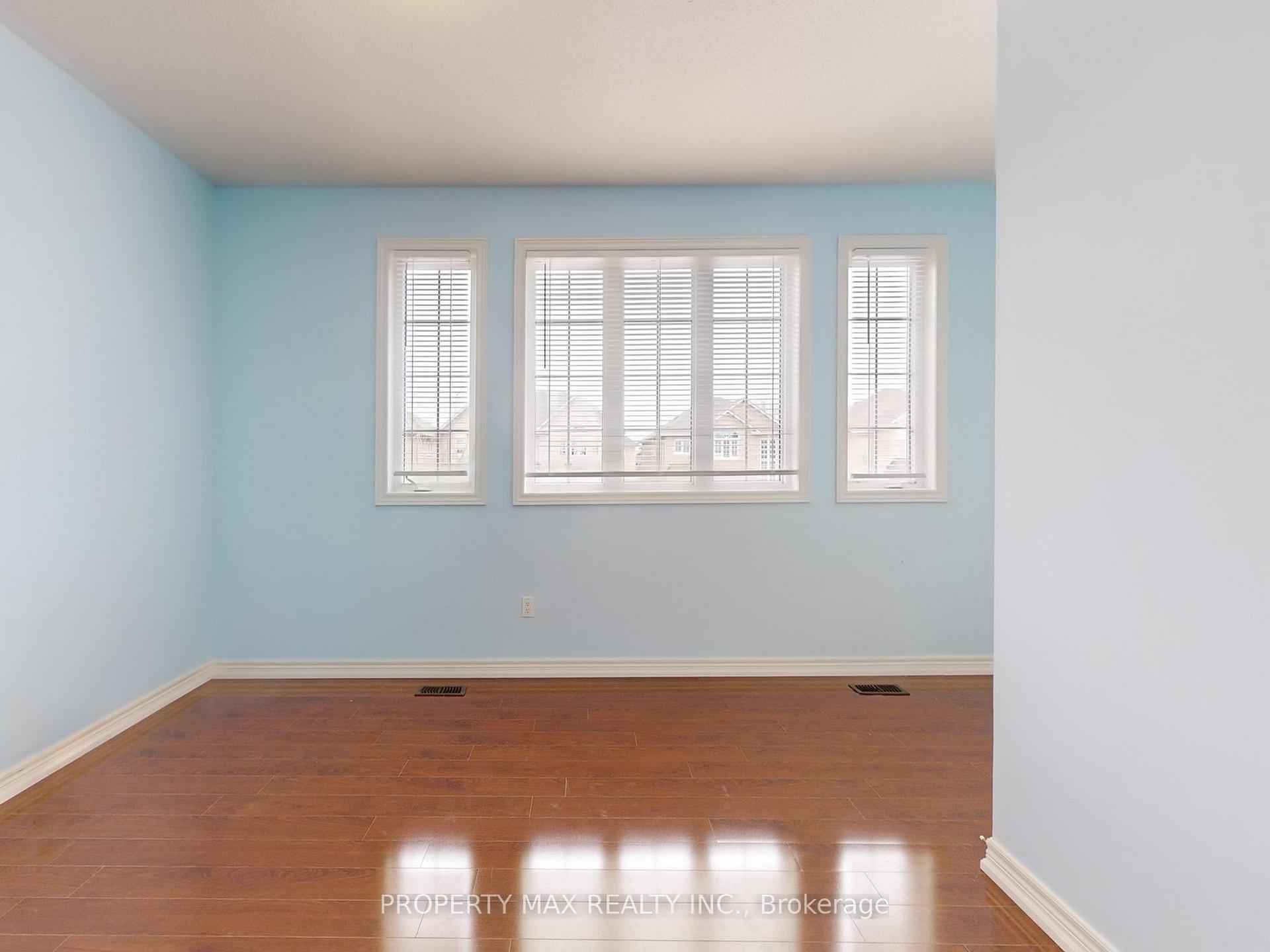 Photo 21 of 15 Berger Avenue, Markham, Box Grove — HOMEH