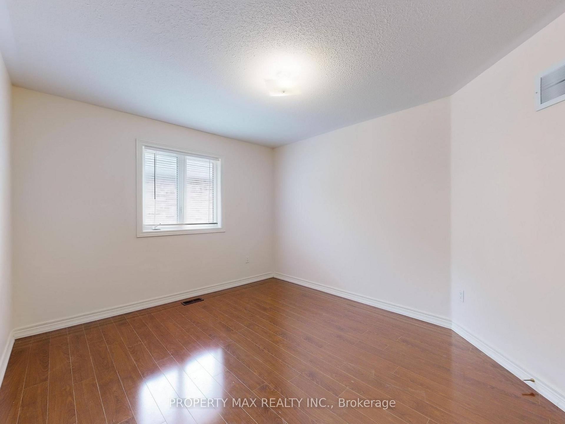 Photo 33 of 15 Berger Avenue, Markham, Box Grove — HOMEH