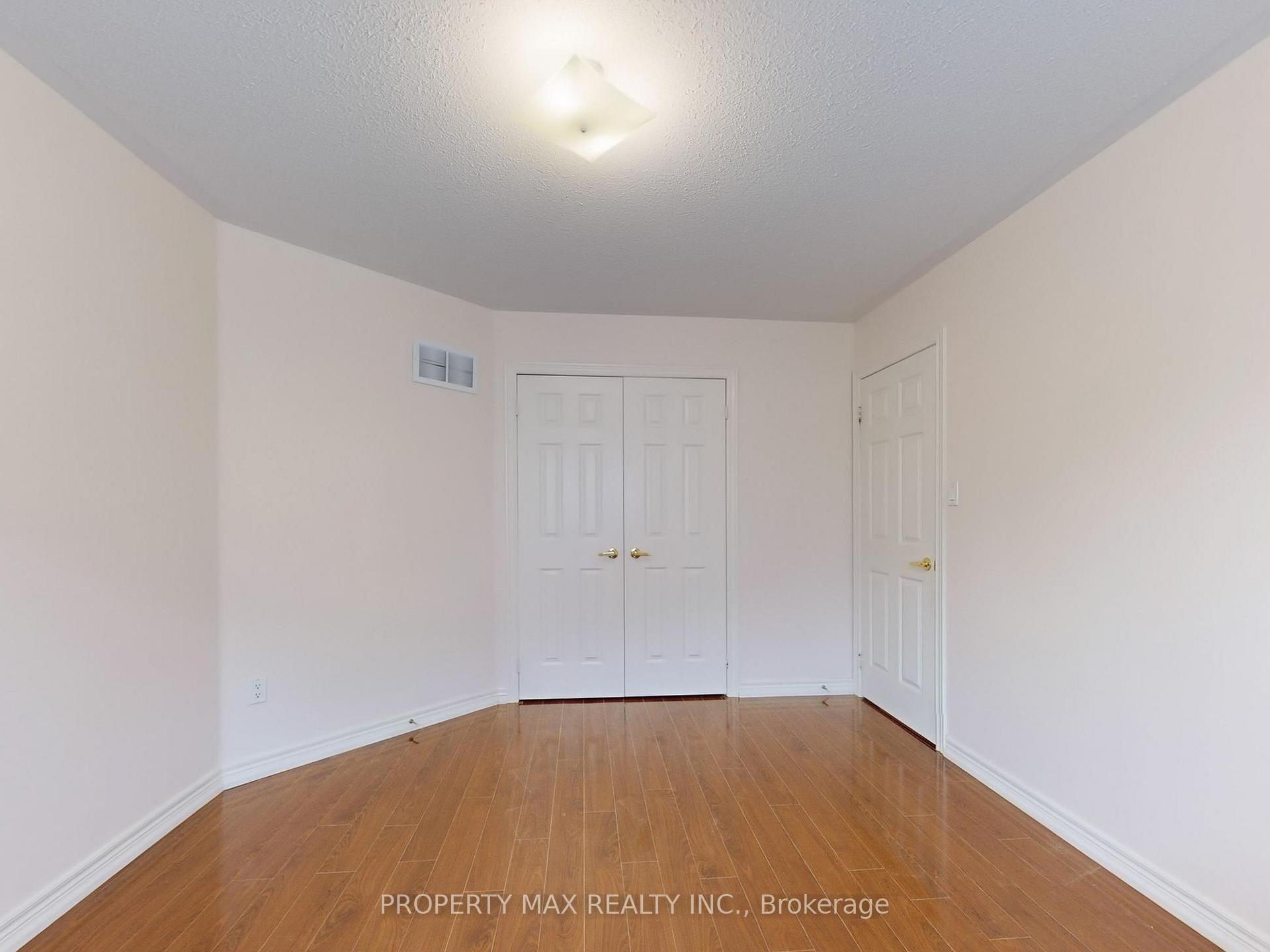 Photo 35 of 15 Berger Avenue, Markham, Box Grove — HOMEH