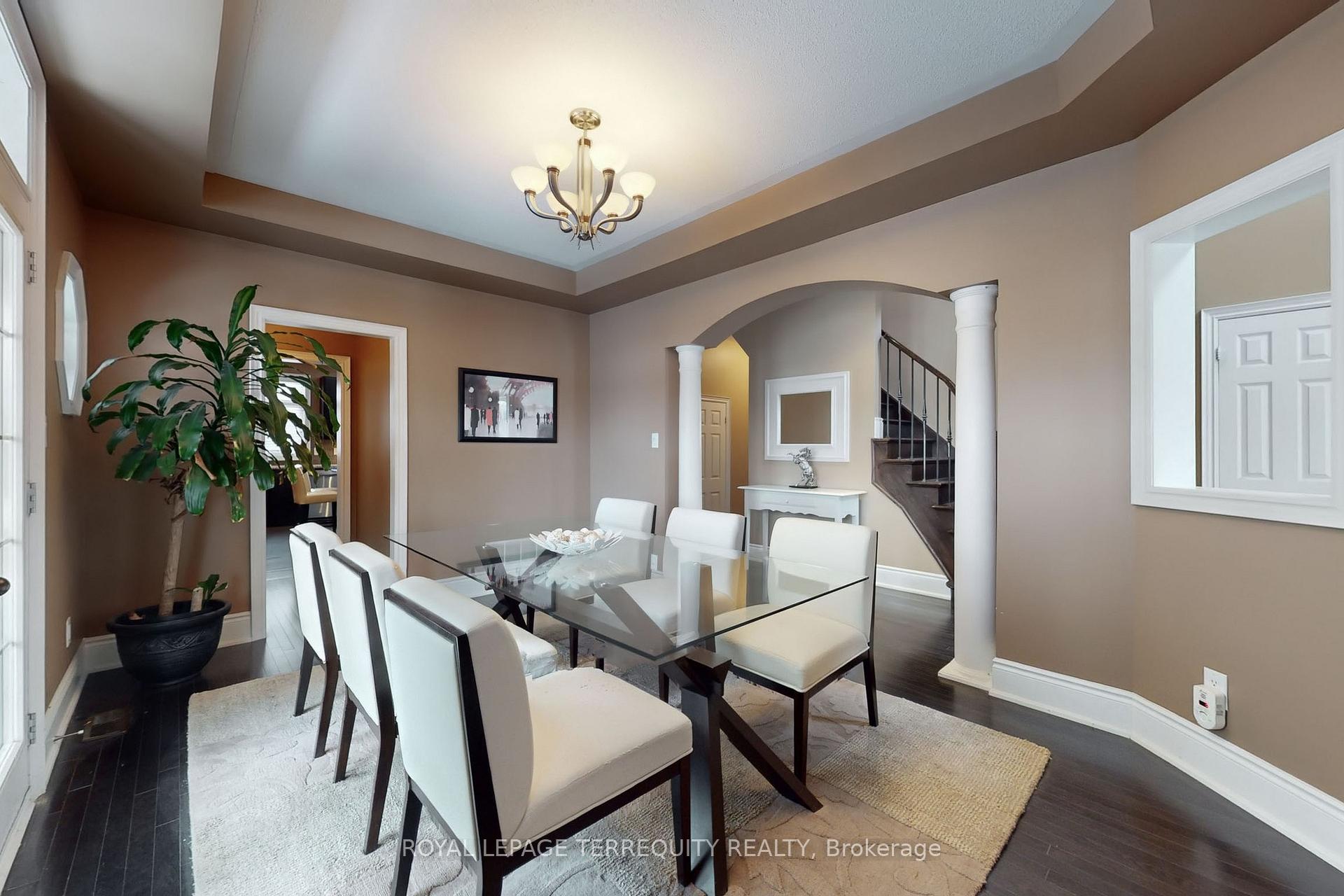 Photo 5 of 31 Yorkton Boulevard, Markham, Angus Glen — HOMEH