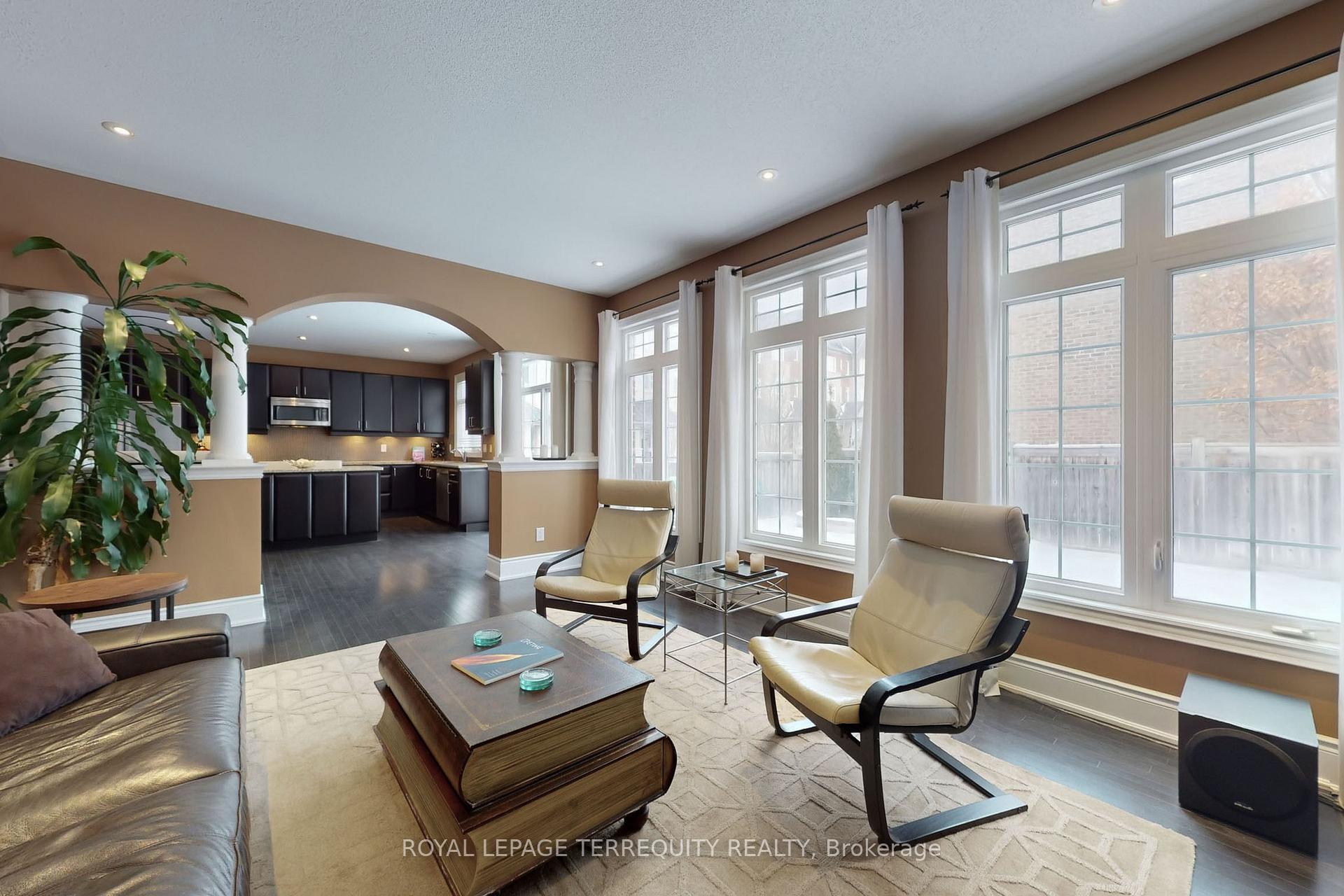 Photo 6 of 31 Yorkton Boulevard, Markham, Angus Glen — HOMEH