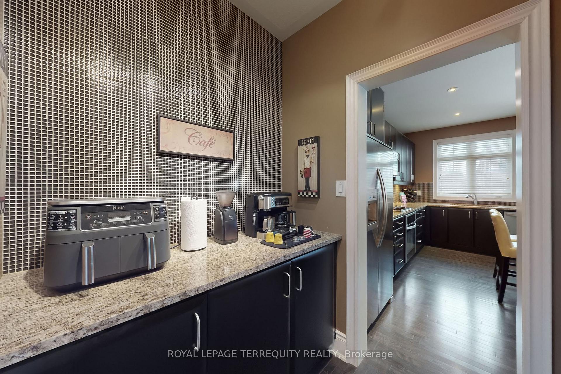 Photo 12 of 31 Yorkton Boulevard, Markham, Angus Glen — HOMEH