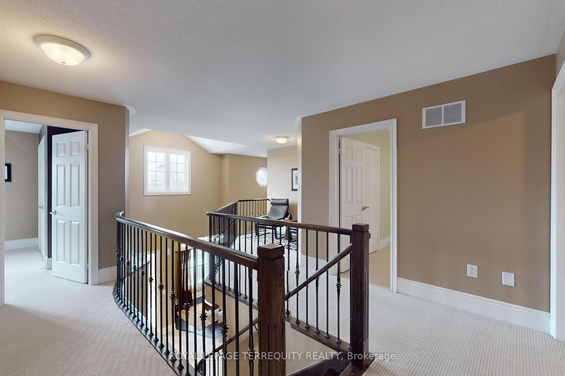 Photo 13 of 31 Yorkton Boulevard, Markham, Angus Glen — HOMEH